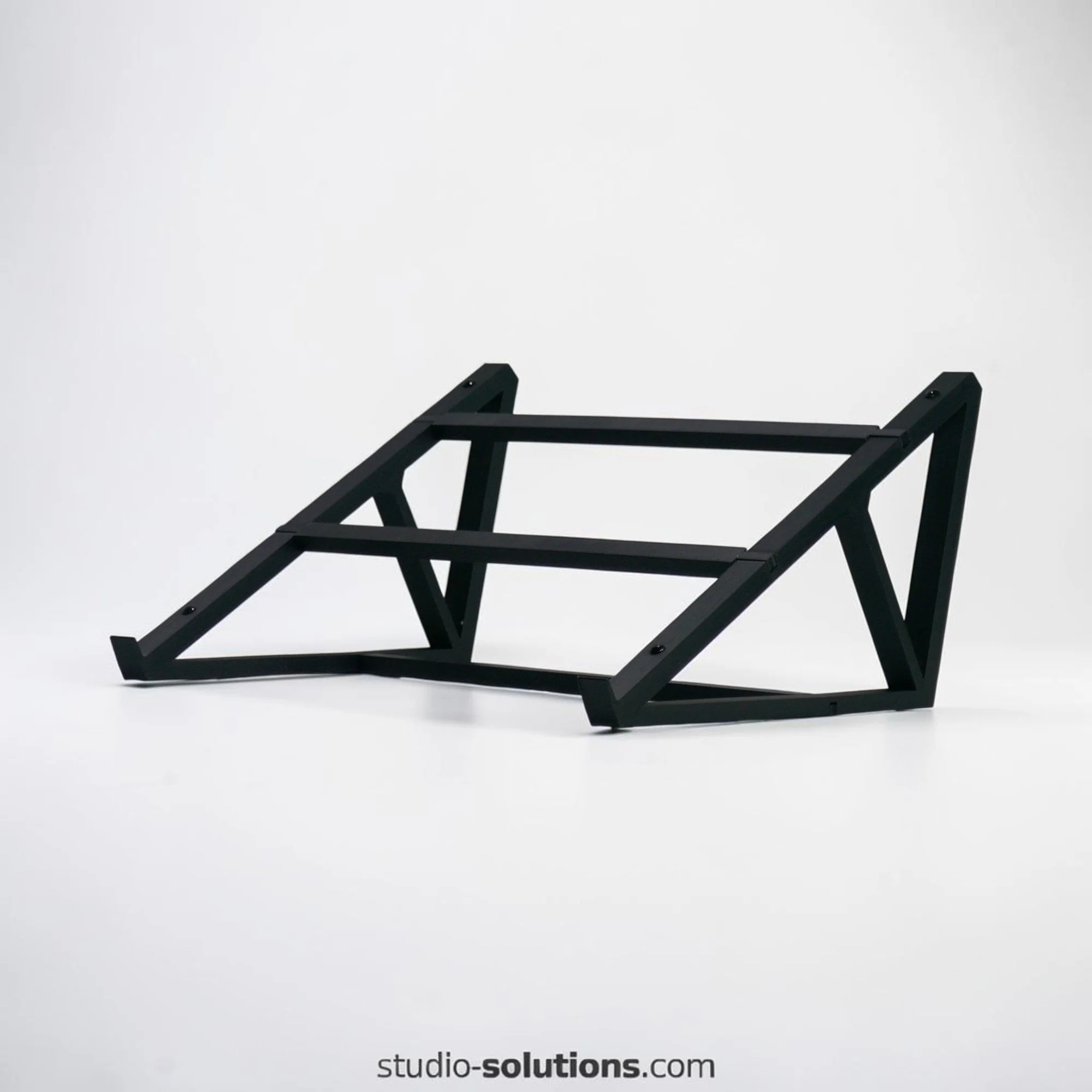 03-opposite-angled-frame.jpg