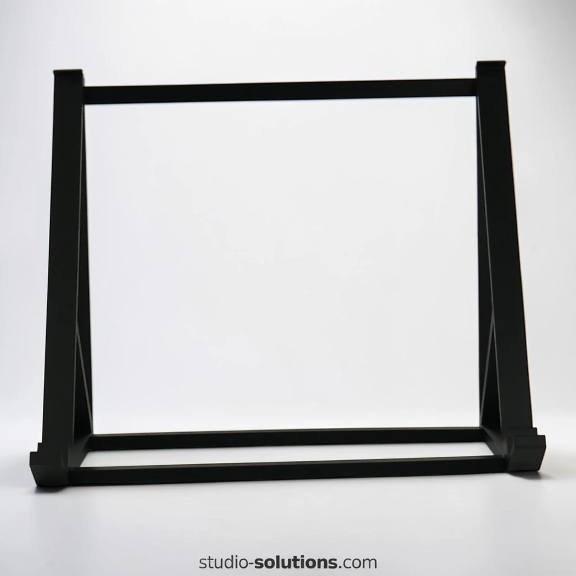 roland-tr-8s-60-degree-desktop-drum-machine-stand-studio-solutions-retention-lip-close-up.jpg