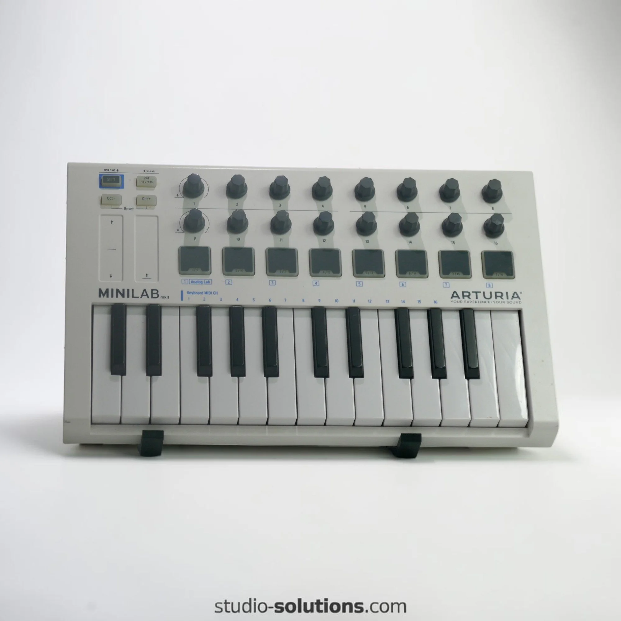 05-front-equipment.jpg
