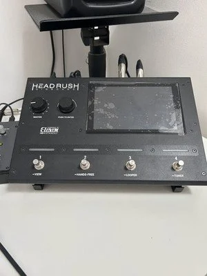 HeadRush Gigboard Stand.jpg