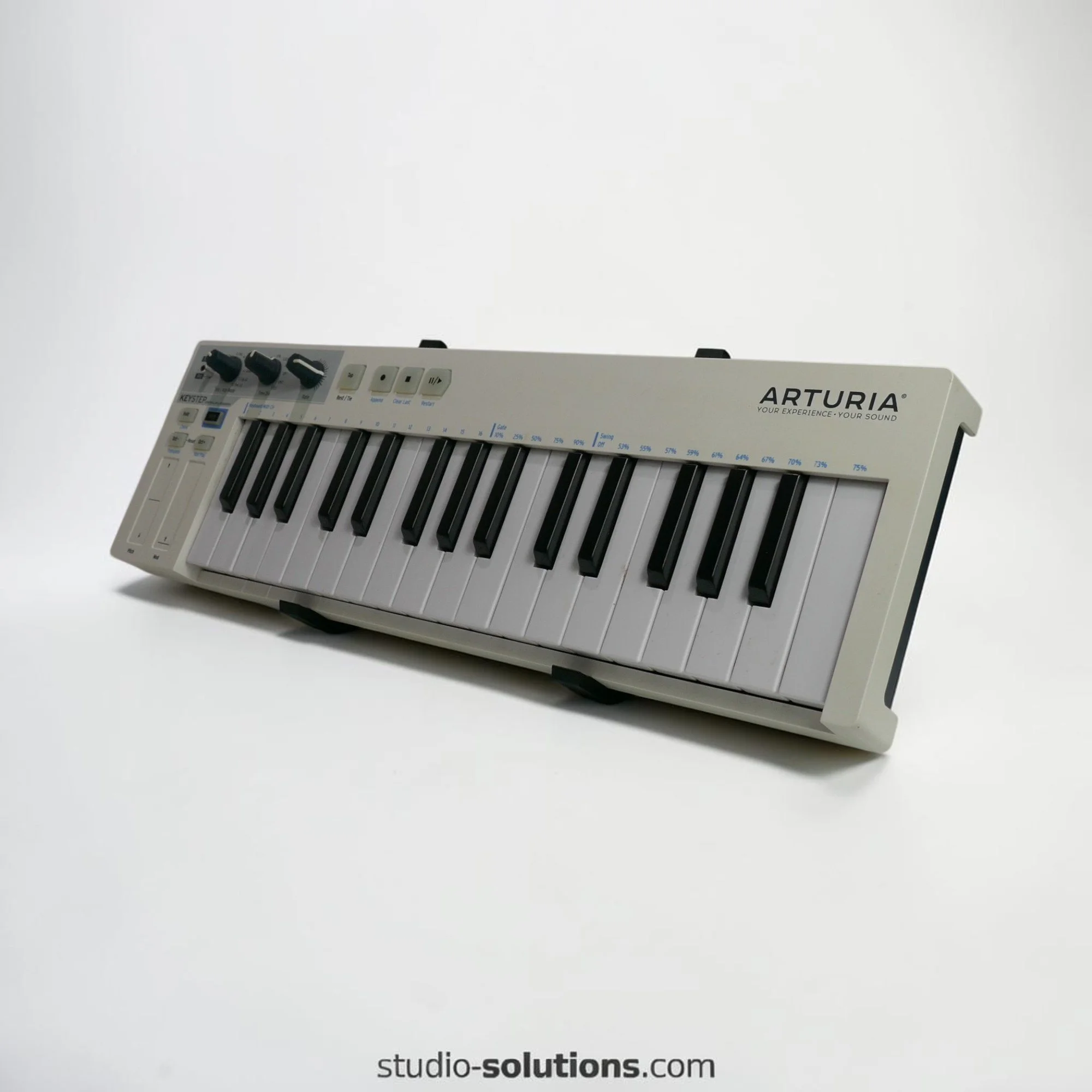 Arturia KeyStep Stand 60° Desktop MIDI Keyboard Controller Sequencer (4).jpg