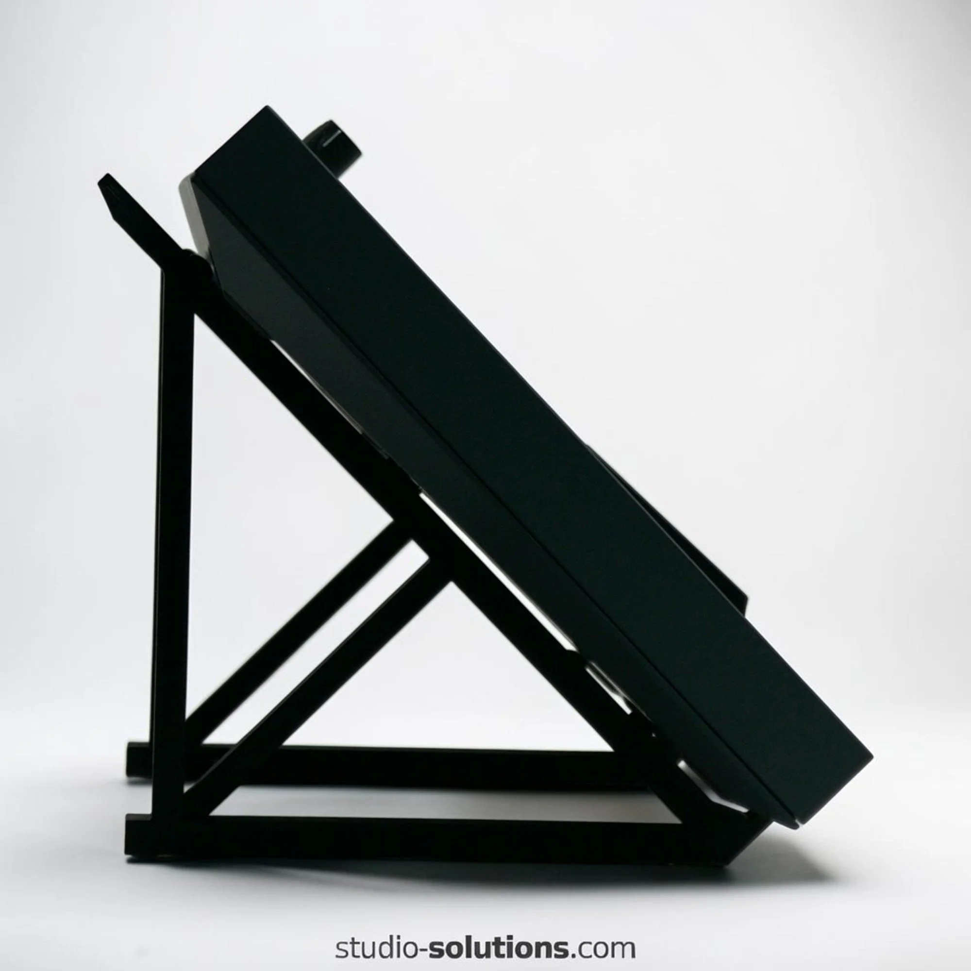 05-stand-side-view.jpg