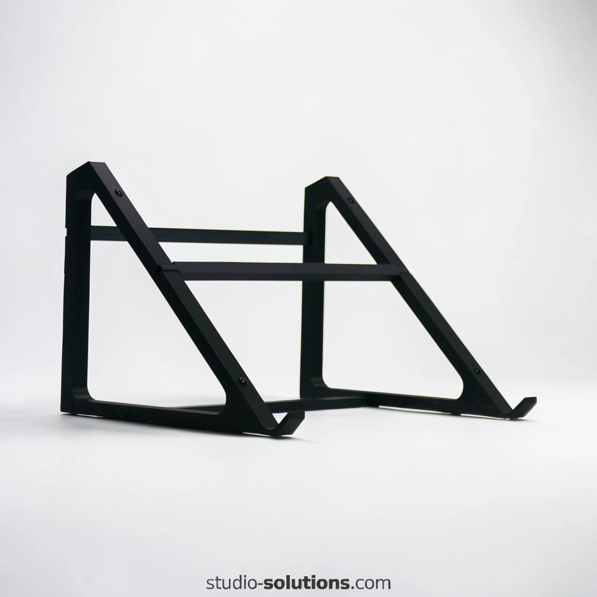 large-desktop-synth-stand-45-degree-for-drum-machines-grooveboxes-and-controllers (2).jpg