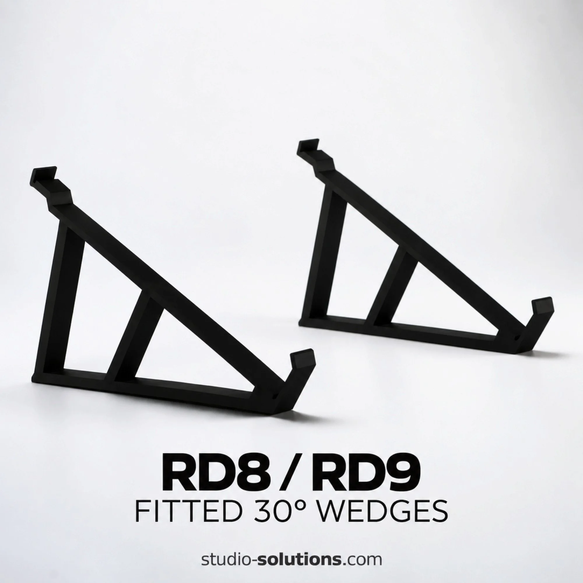 behringer-rd-8-rd-9-30-degree-desktop-stand-studio-solutions-product-hero-image.jpg