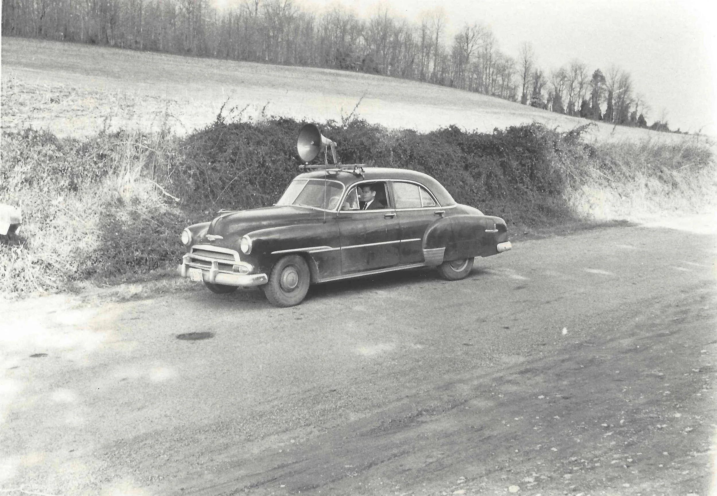 Don McKnight Loudspeaker Car.jpg