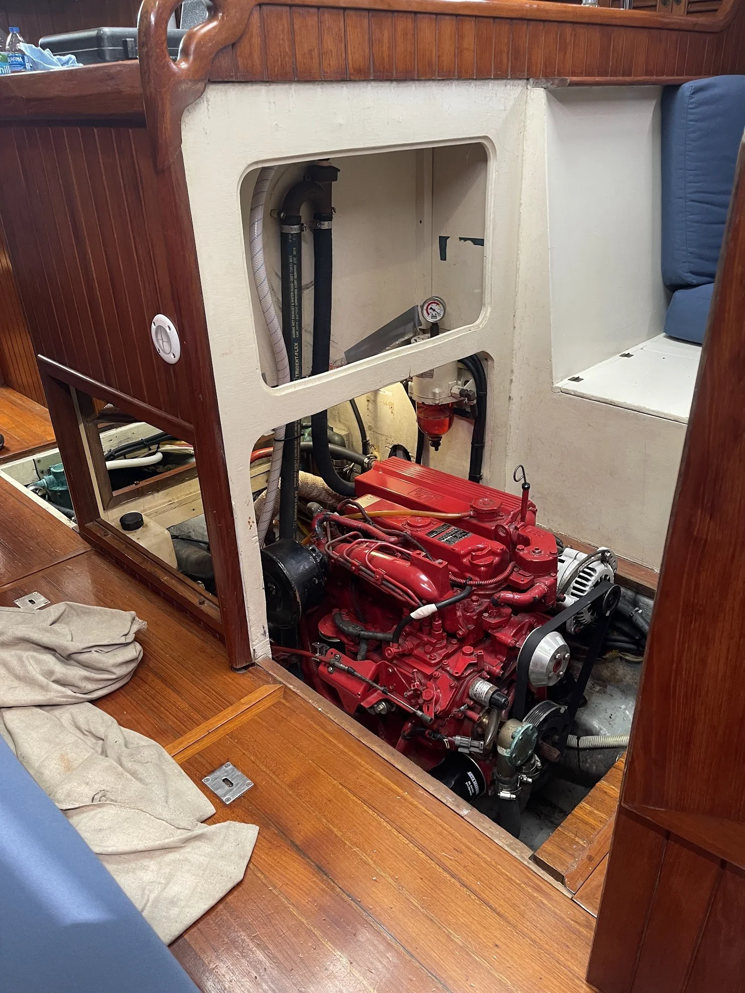 interior5 engine.jpg