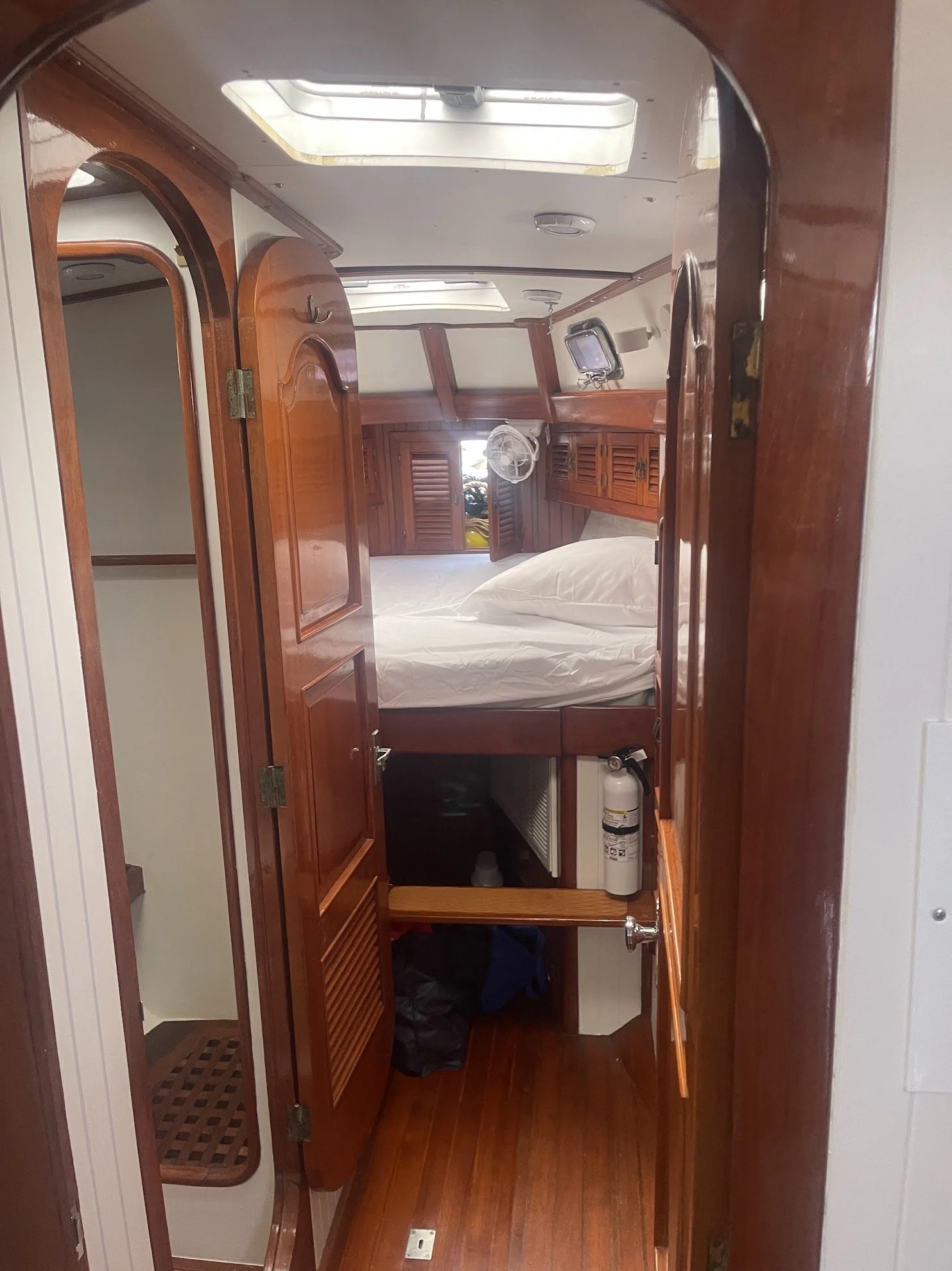 interior8 master.jpg