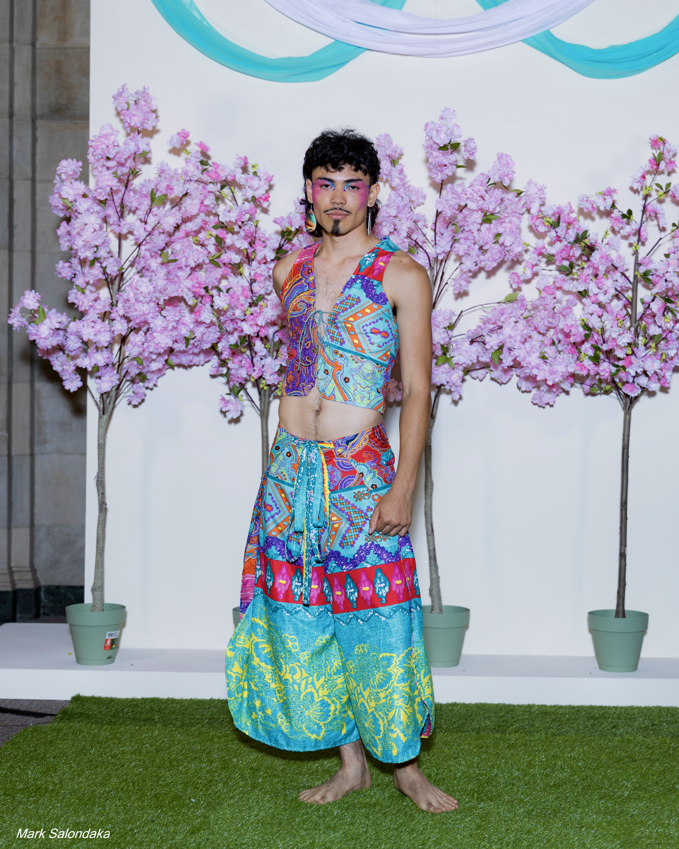 Mode: Josh. Wearing: Wrap Pants and Laced Vest with Detachable Half-Cape