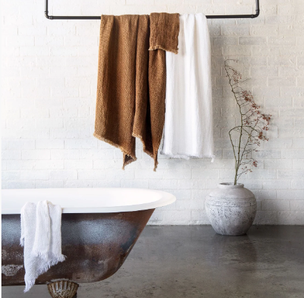 Hale Towel 2.png