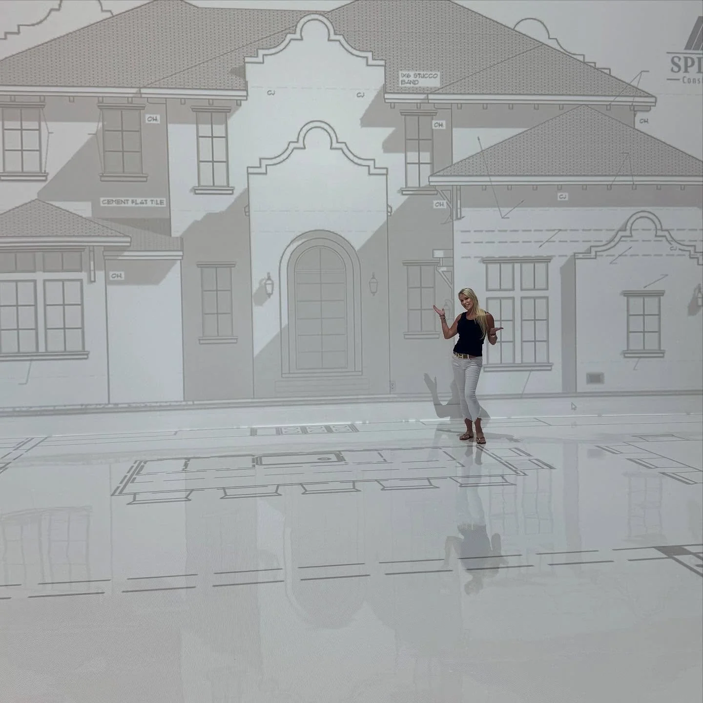One of our clients got to walk her plans @walkyourplansemeraldcoast 
what a great experience and how cool is it to be able to make changes before the walls go up!
#innovation #walktheplans #emeraldcost #hautehouse