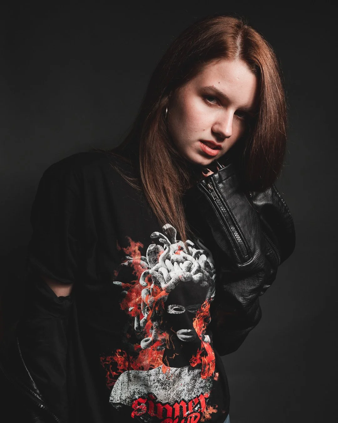 Defiant Origins, Brand design, apparel & photography 27