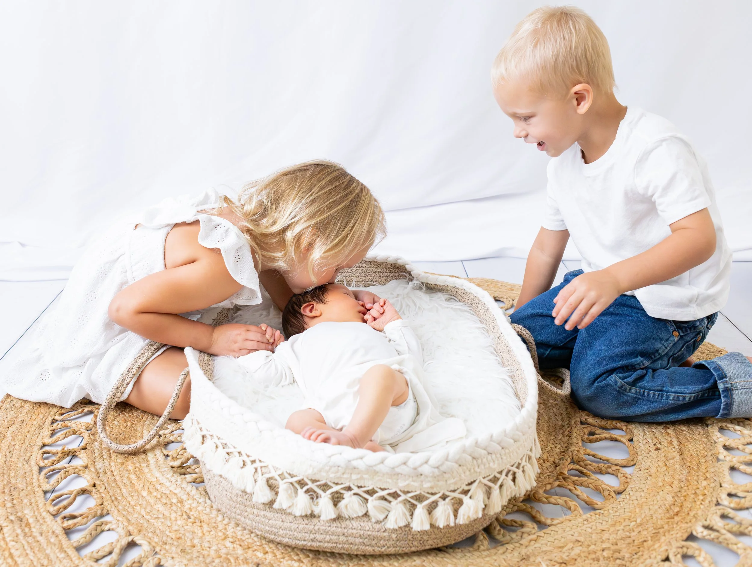 lifestyle newborn photography Newcastle ca.jpg