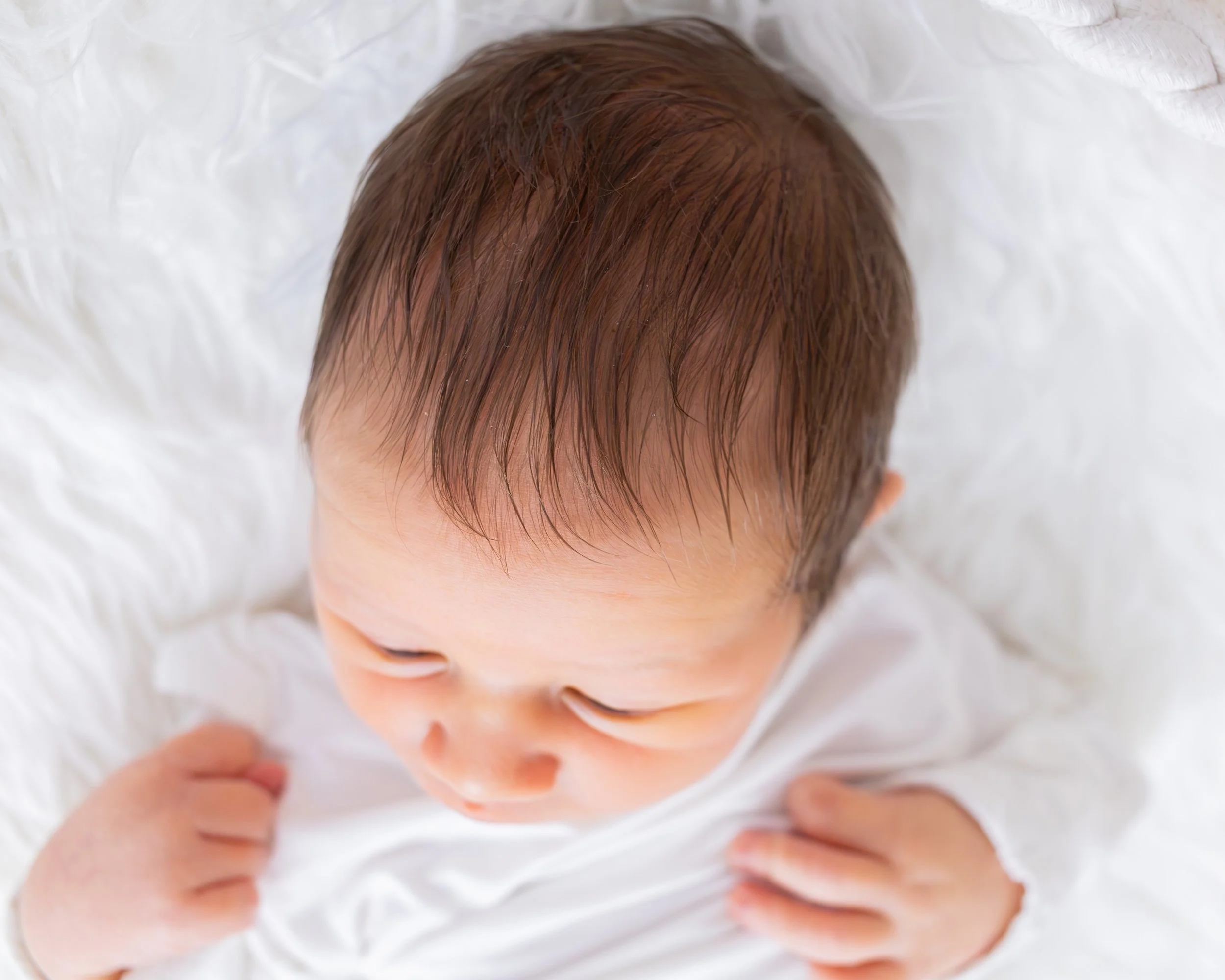 lifestyle newborn photography near Folsom ca.jpg
