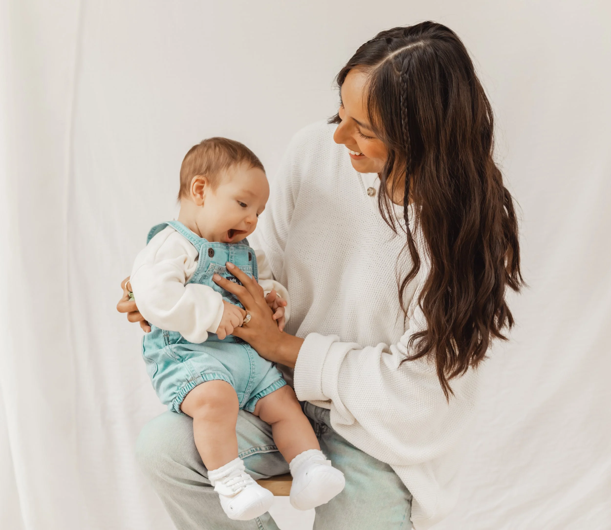 Newborn photographer in Auburn CA.jpg