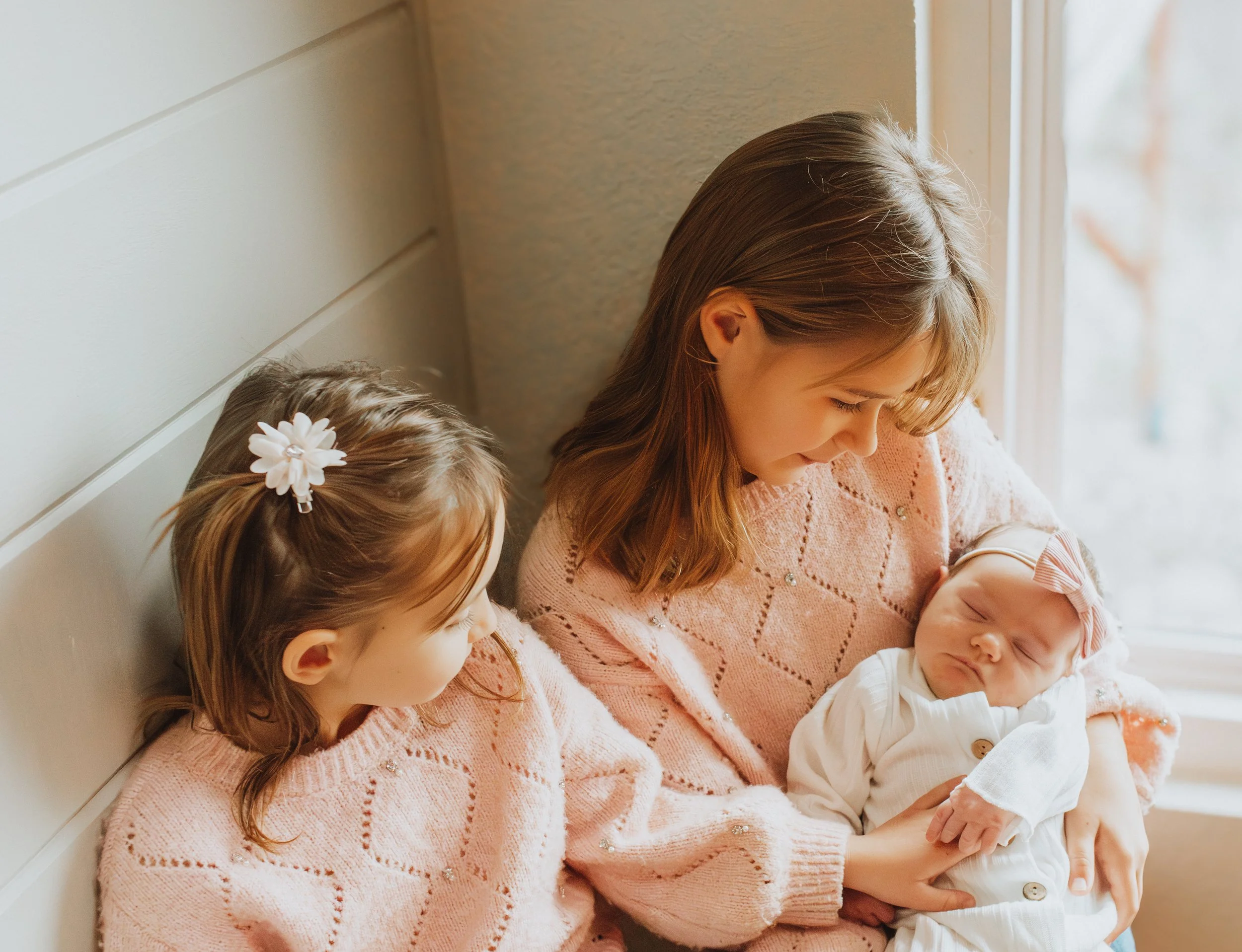 Newborn photographer Newcastle ca.jpg