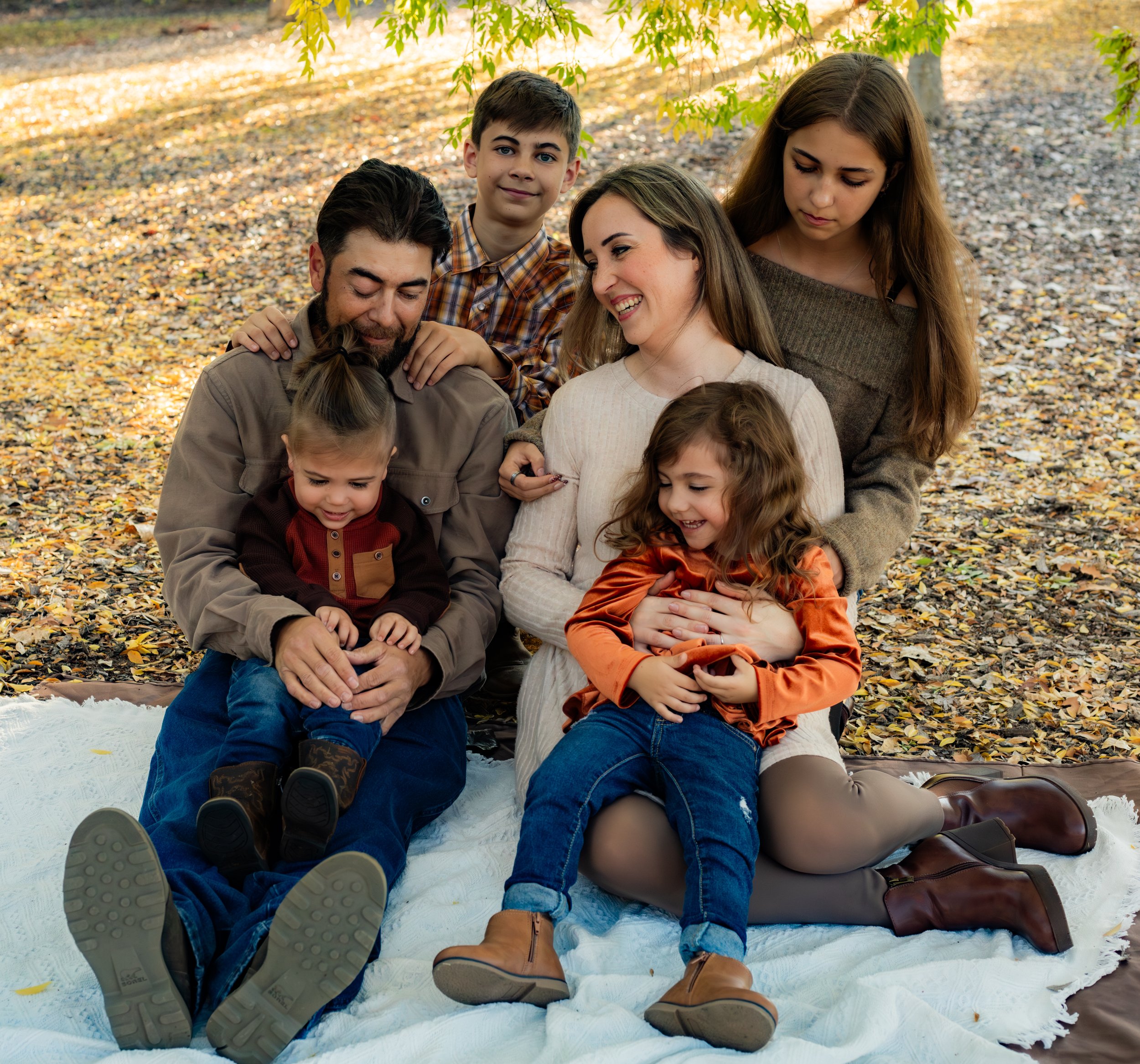 lifestyle family photographer in roseville ca.jpg