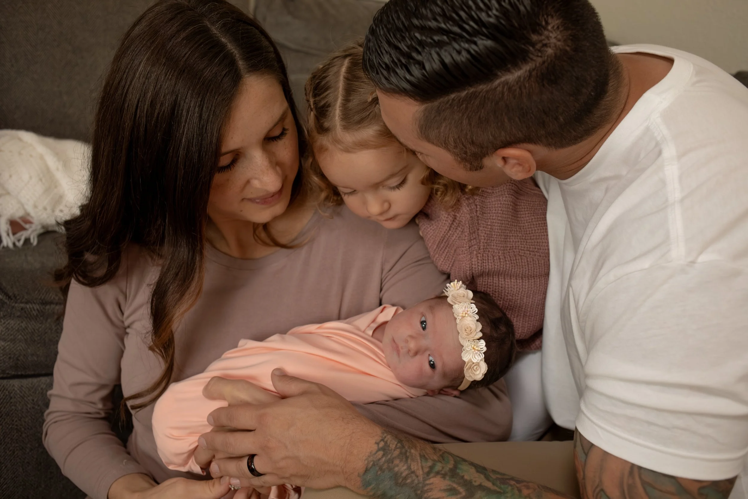 newborn lifestyle photographer in folsom ca.jpg