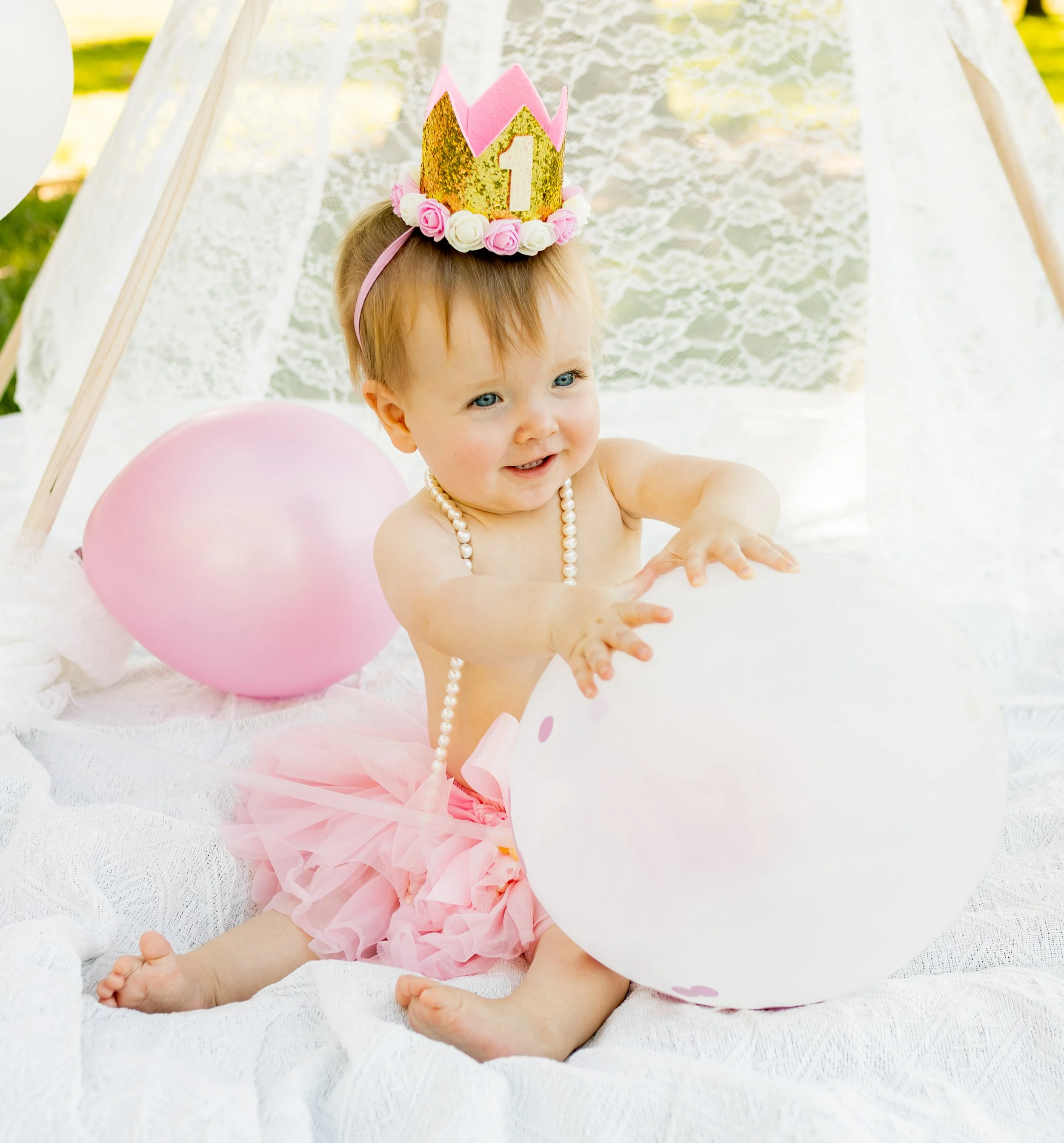 cake smash photographer.jpg