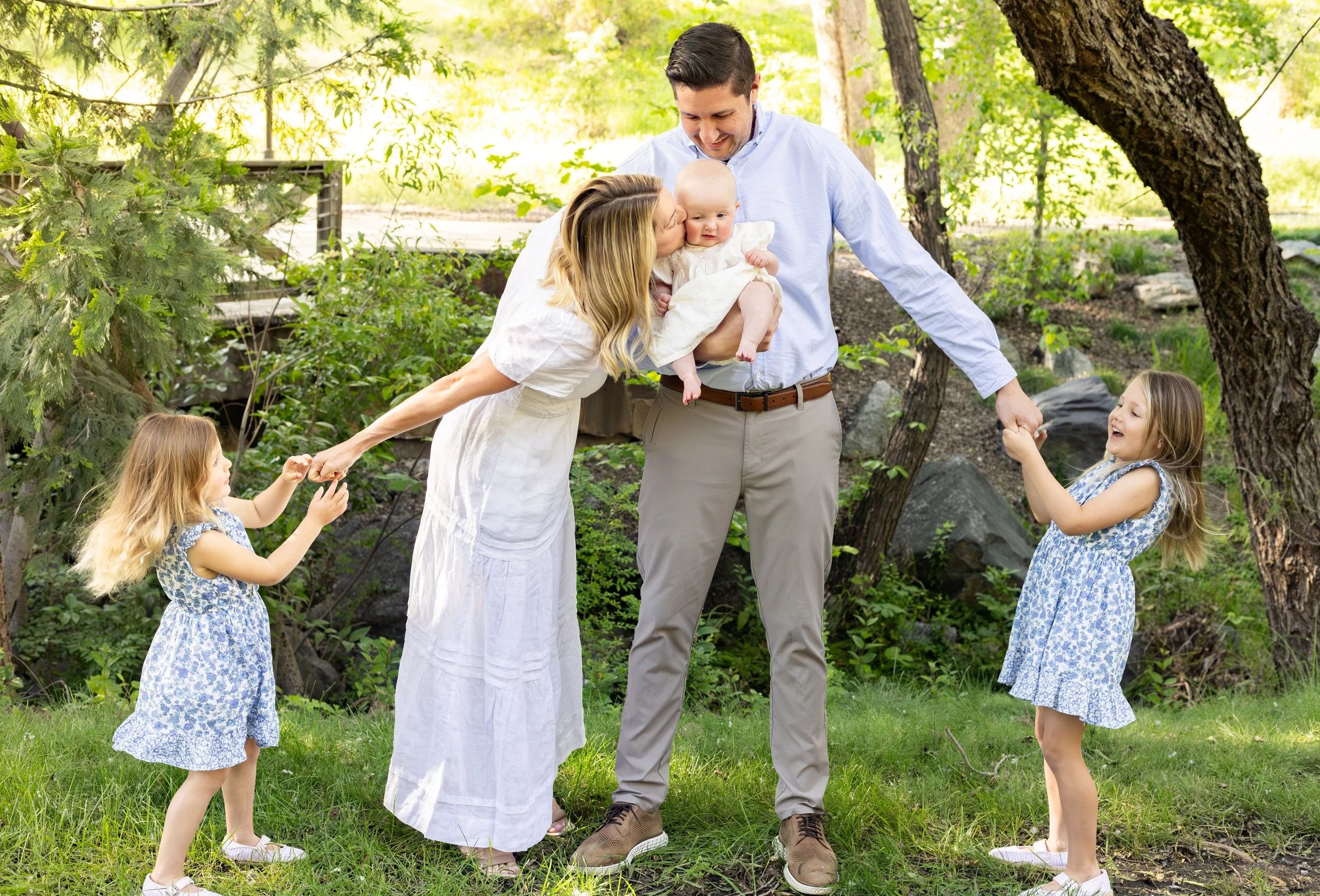 lifestyle family photographer in Meadow Vista ca.jpg