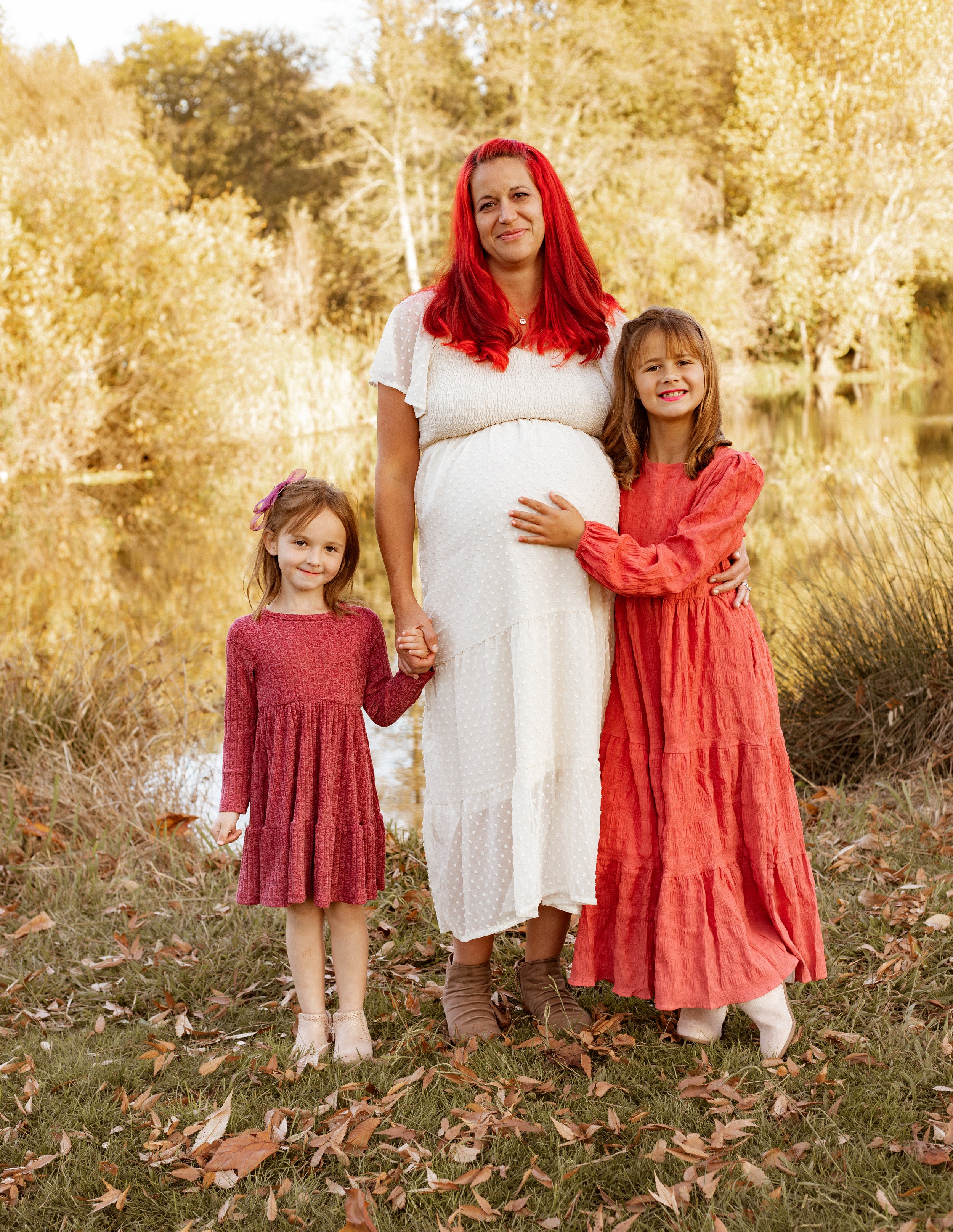 Maternity photographer in meadow vista ca.jpg