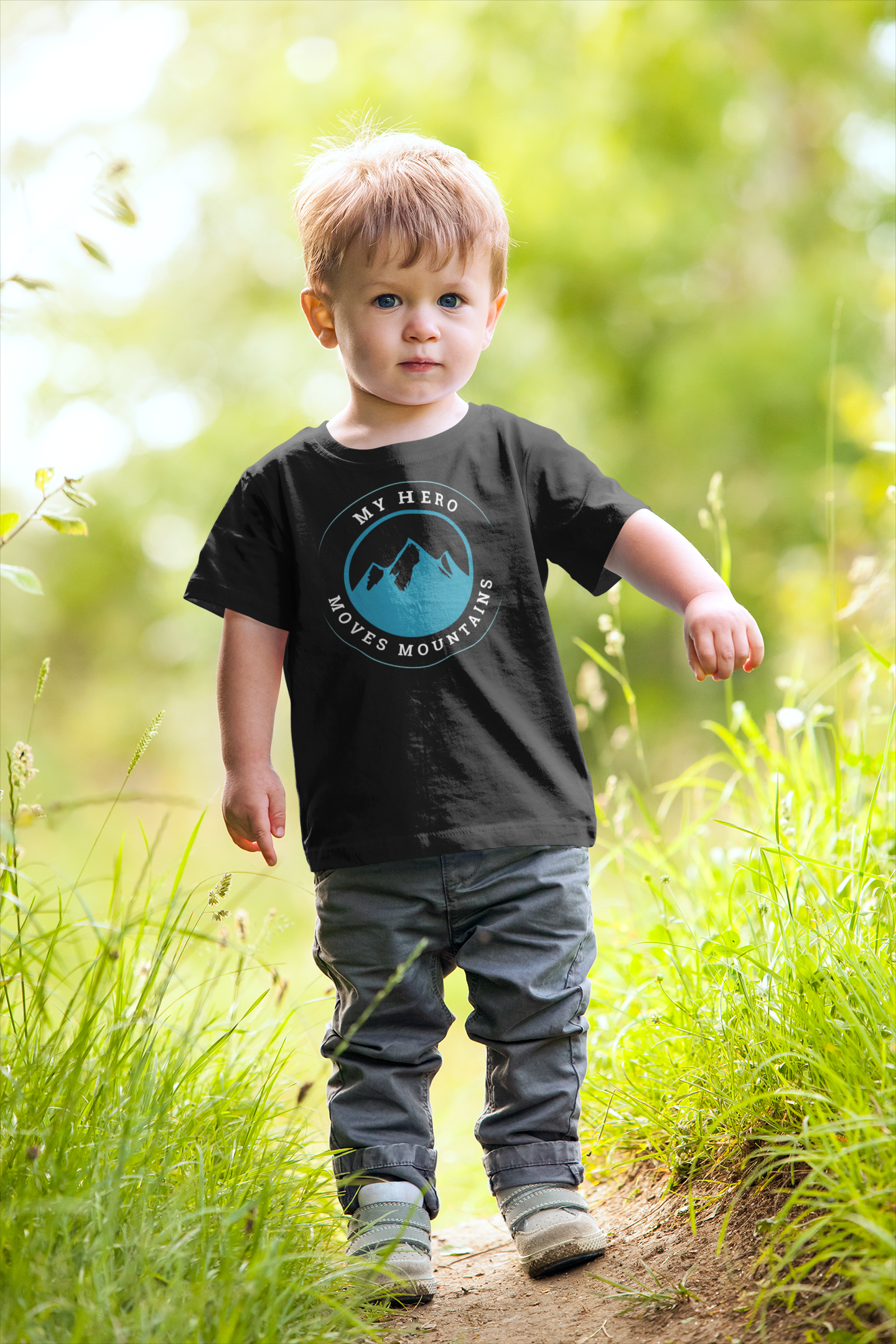 mockup-of-a-toddler-playing-in-the-grass-2913-el1.png
