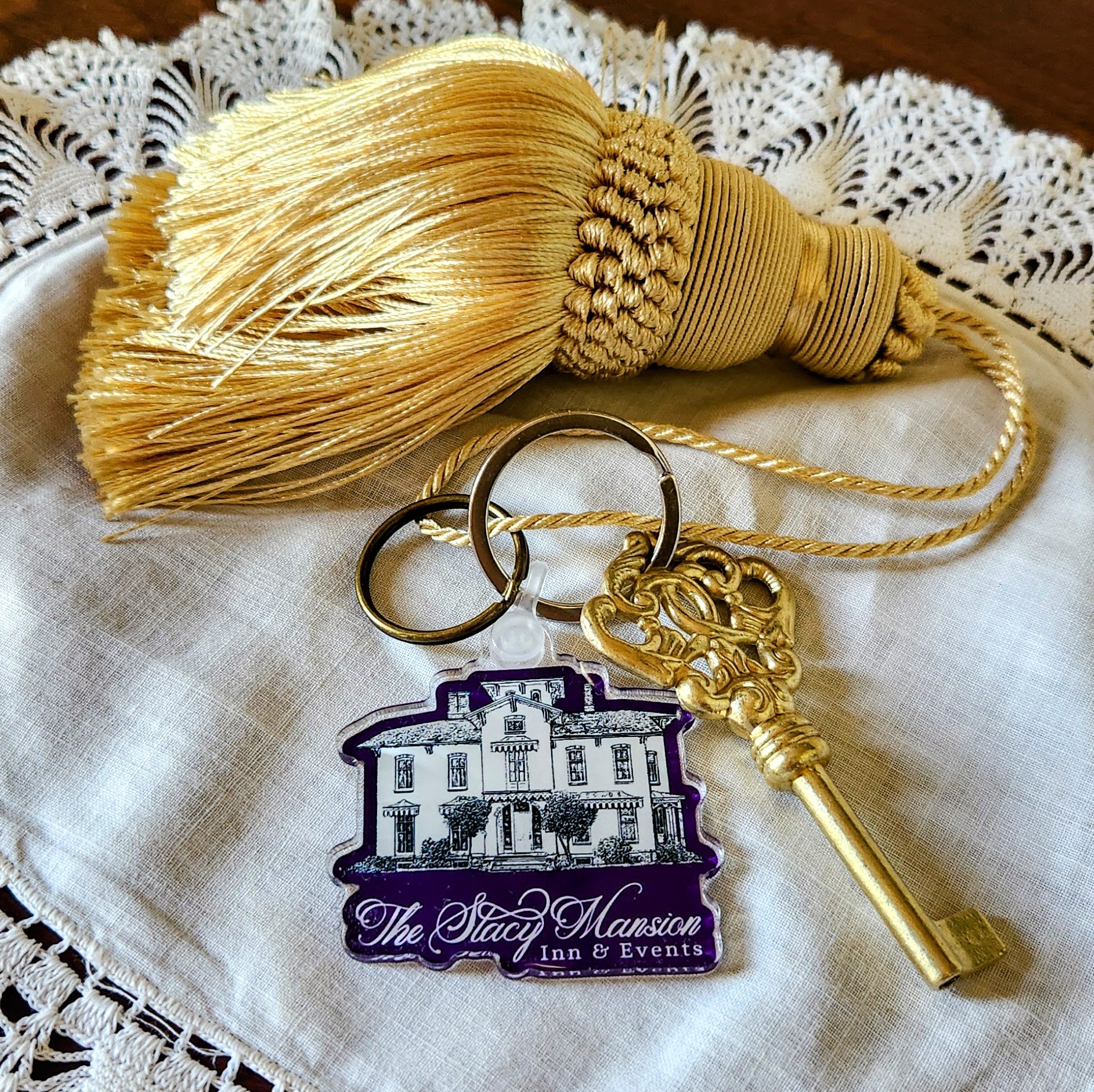 The Stacy Mansion 2" Keychain