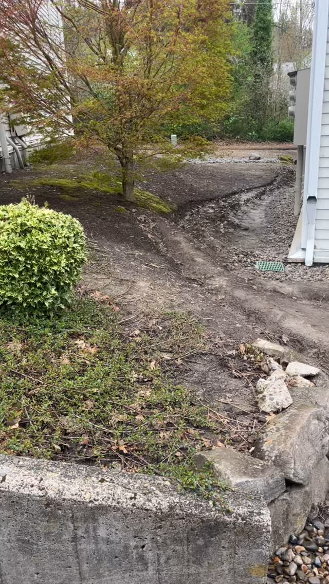 “Holding it down — literally. Check out this fresh retaining wall install!” Another day , another wall that won’t budge….#rosashardscape #craftingdreamsinstone #blessed #giveusacall📲 #ewing #summertime