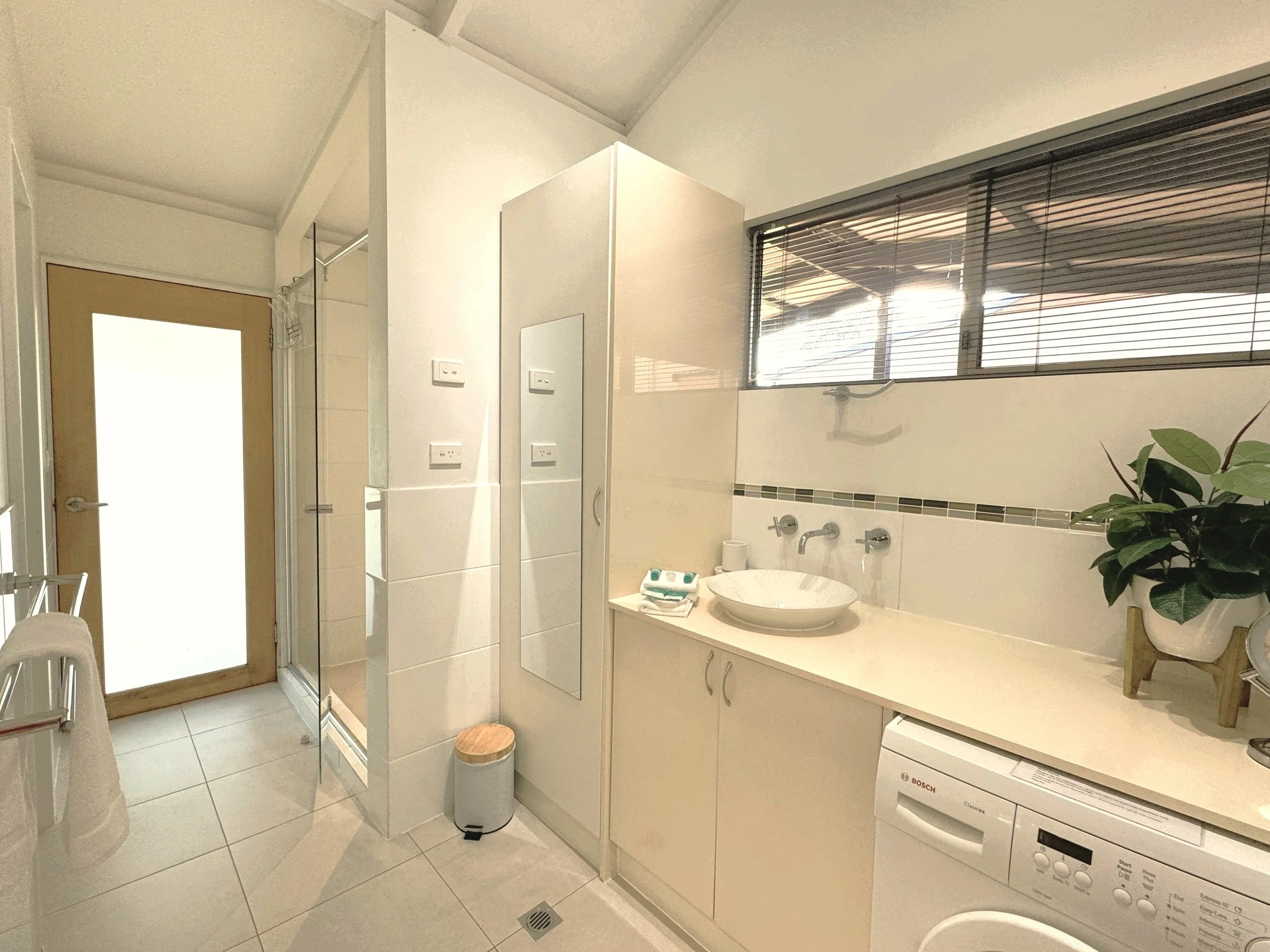 cottage 11 Bathroom.jpeg