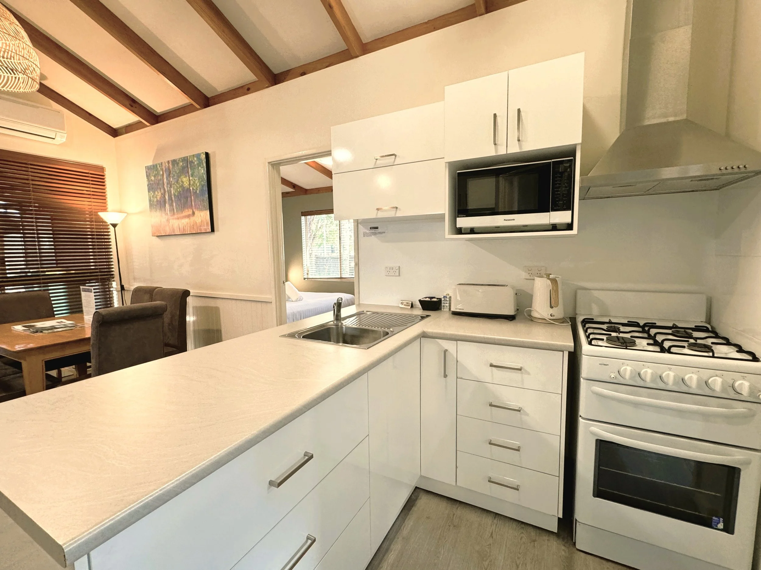 Cottage 15 kitchen.jpeg