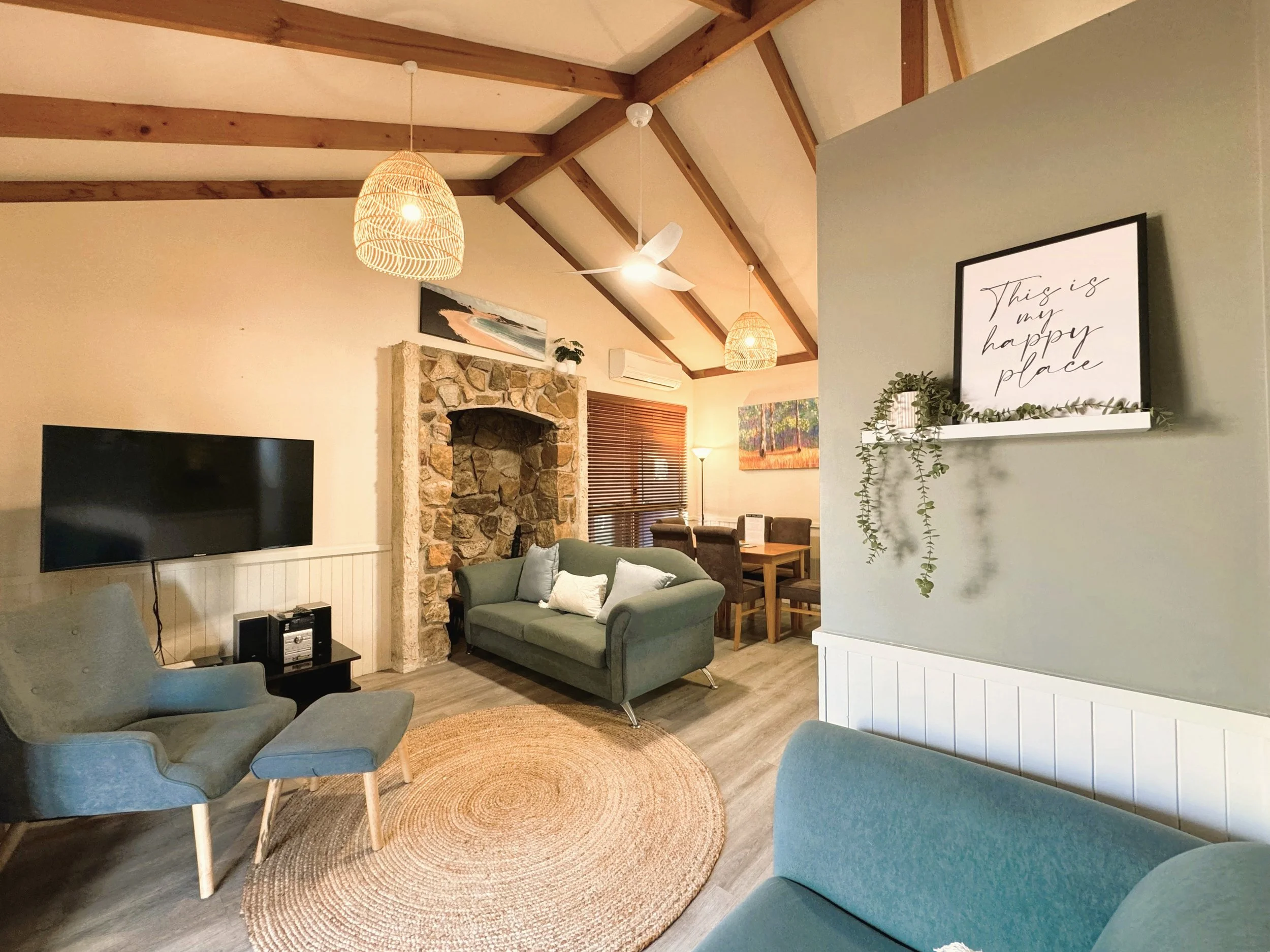 Cottage 15 living.jpeg
