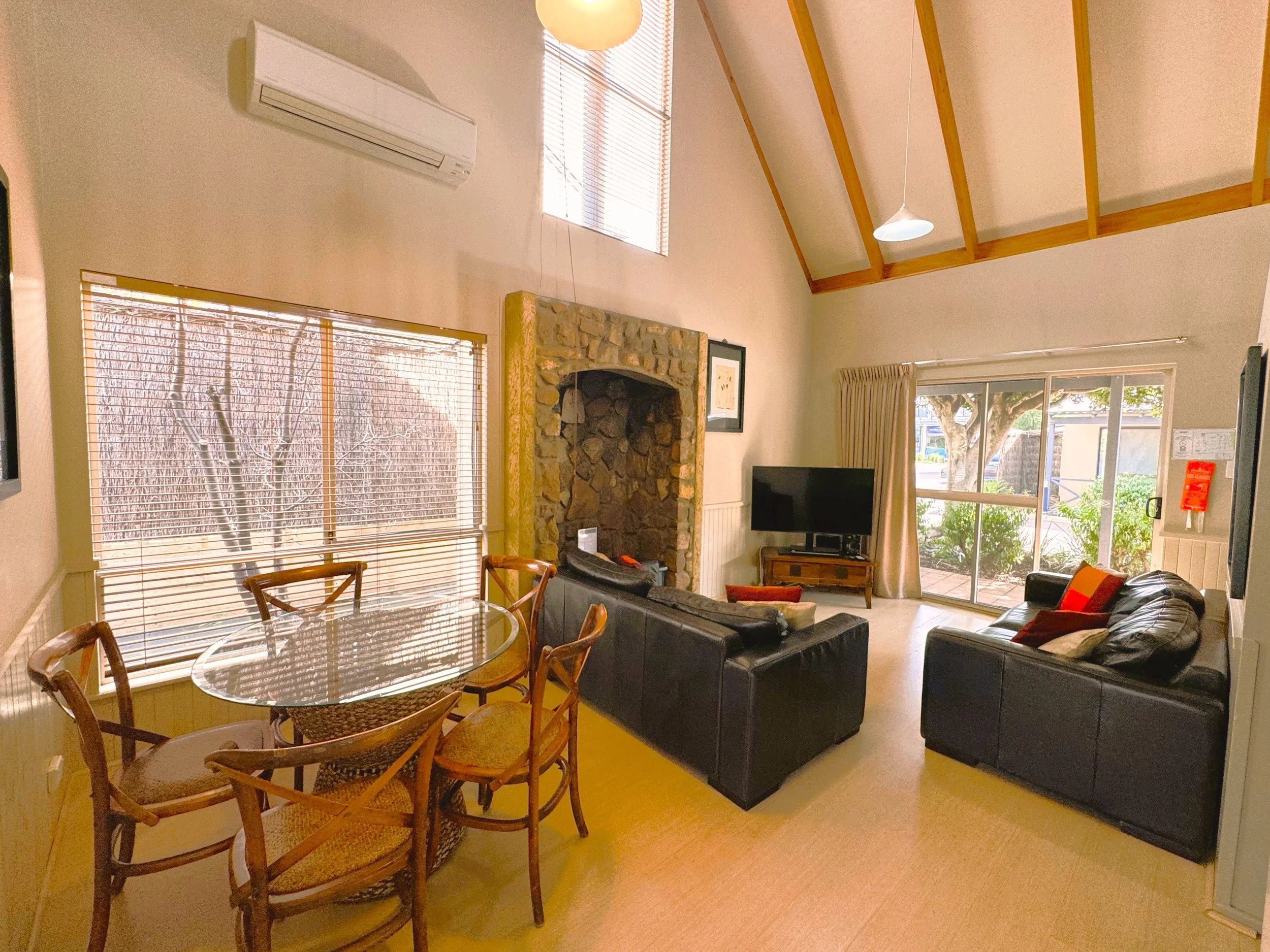 Chalet 1 living.jpeg