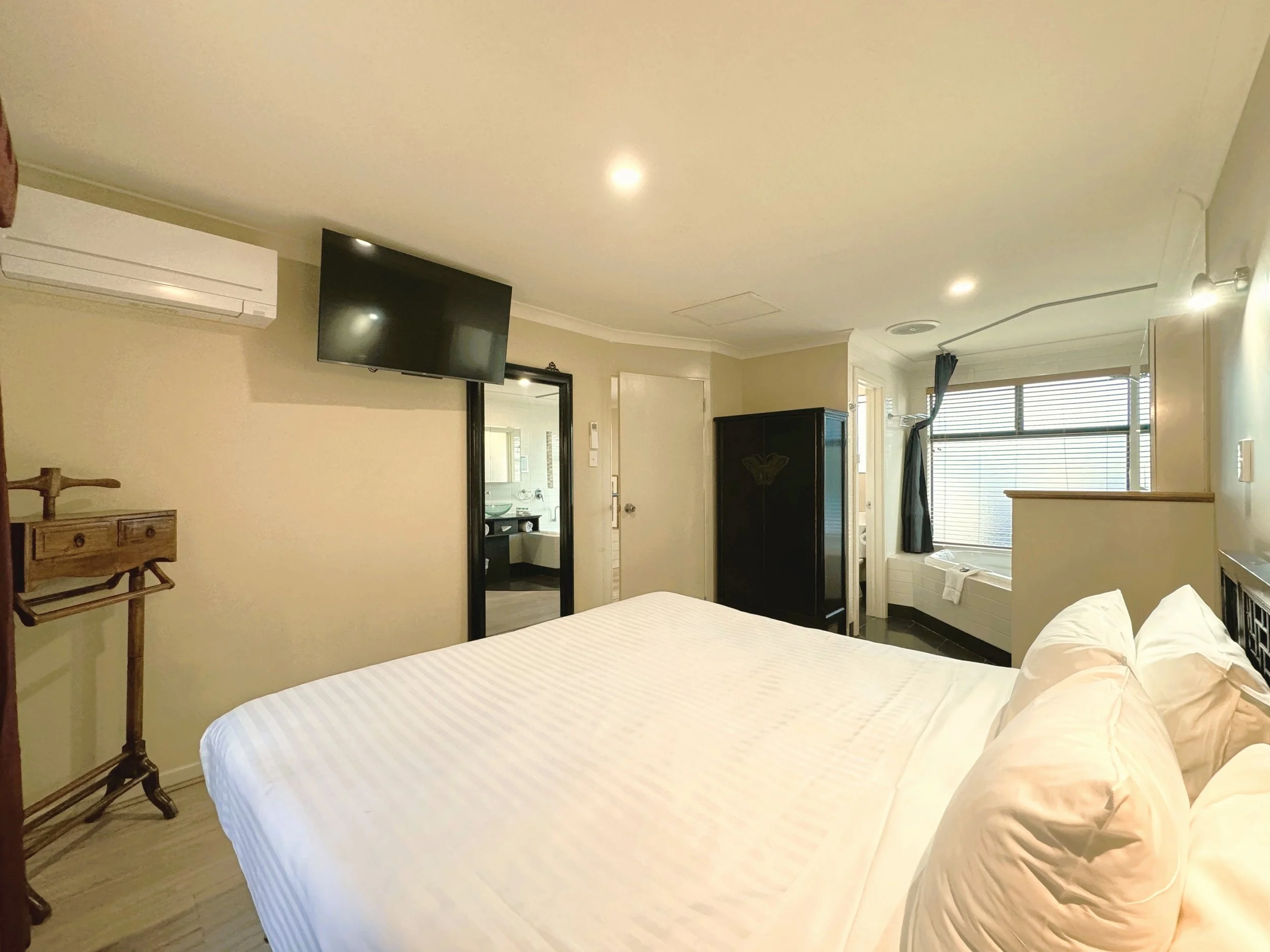 villa 19 C type bedroom 2.jpeg