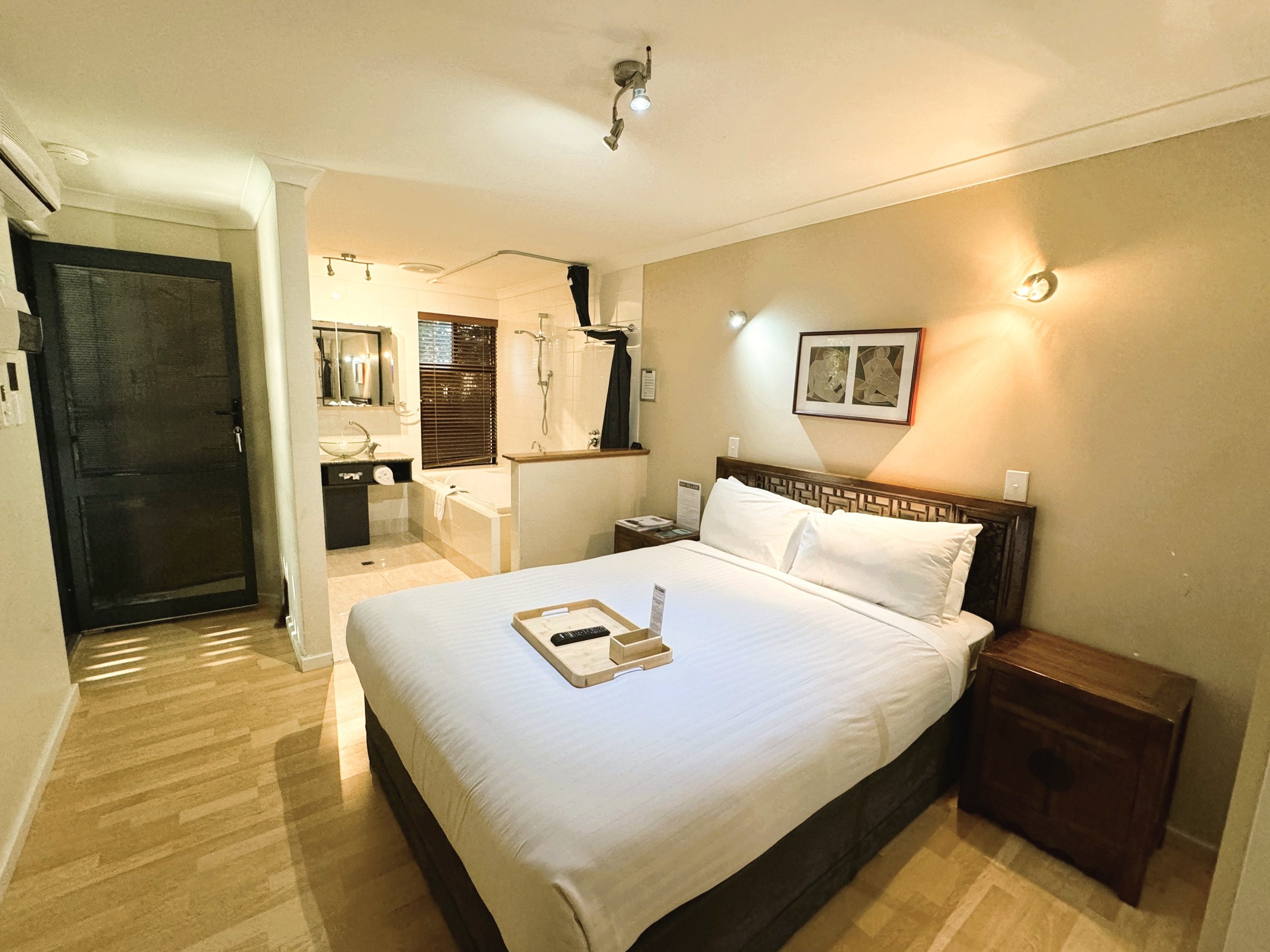 27B bedroom 2.jpeg
