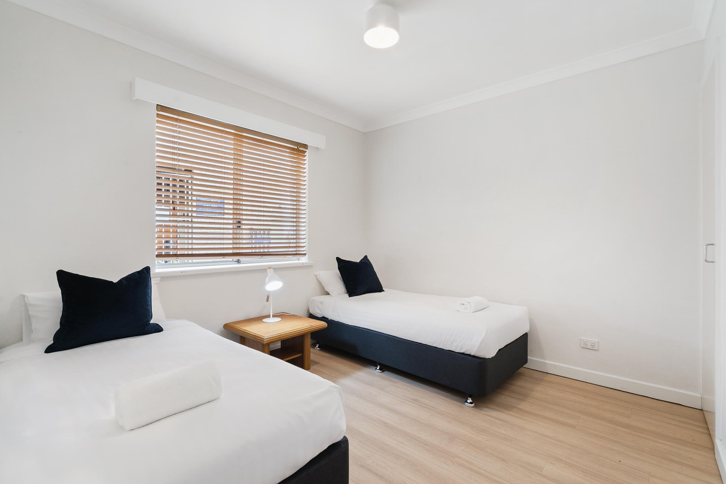28 rear bedroom.jpg