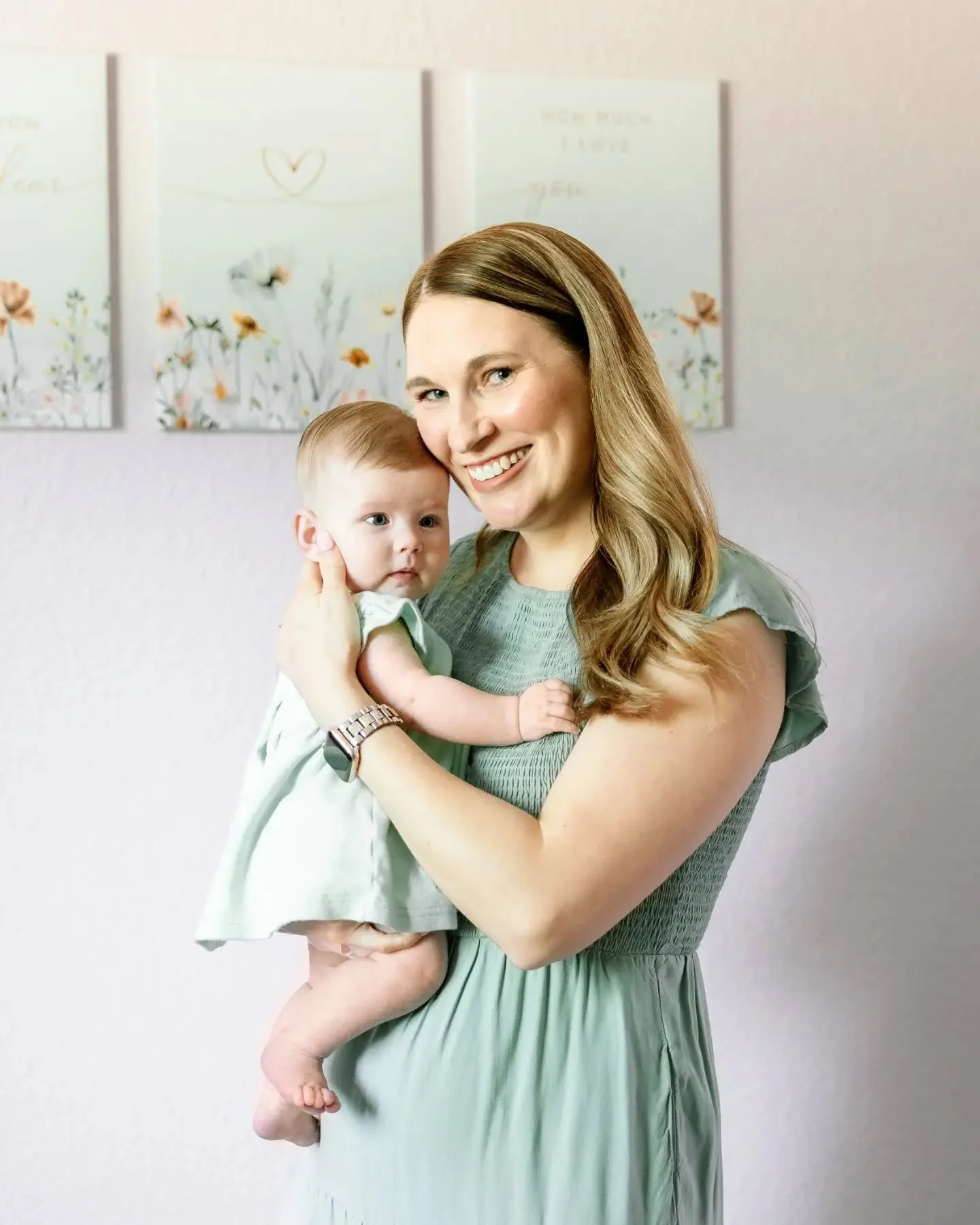 That's my photo in the June issue of @comstocksmag . I photographed Allison and her daughter Avery for a story on making childbirth safer in Sacramento, as hospitals close maternity wards and OB-GYN shortages grow. Grateful to be a small part of such