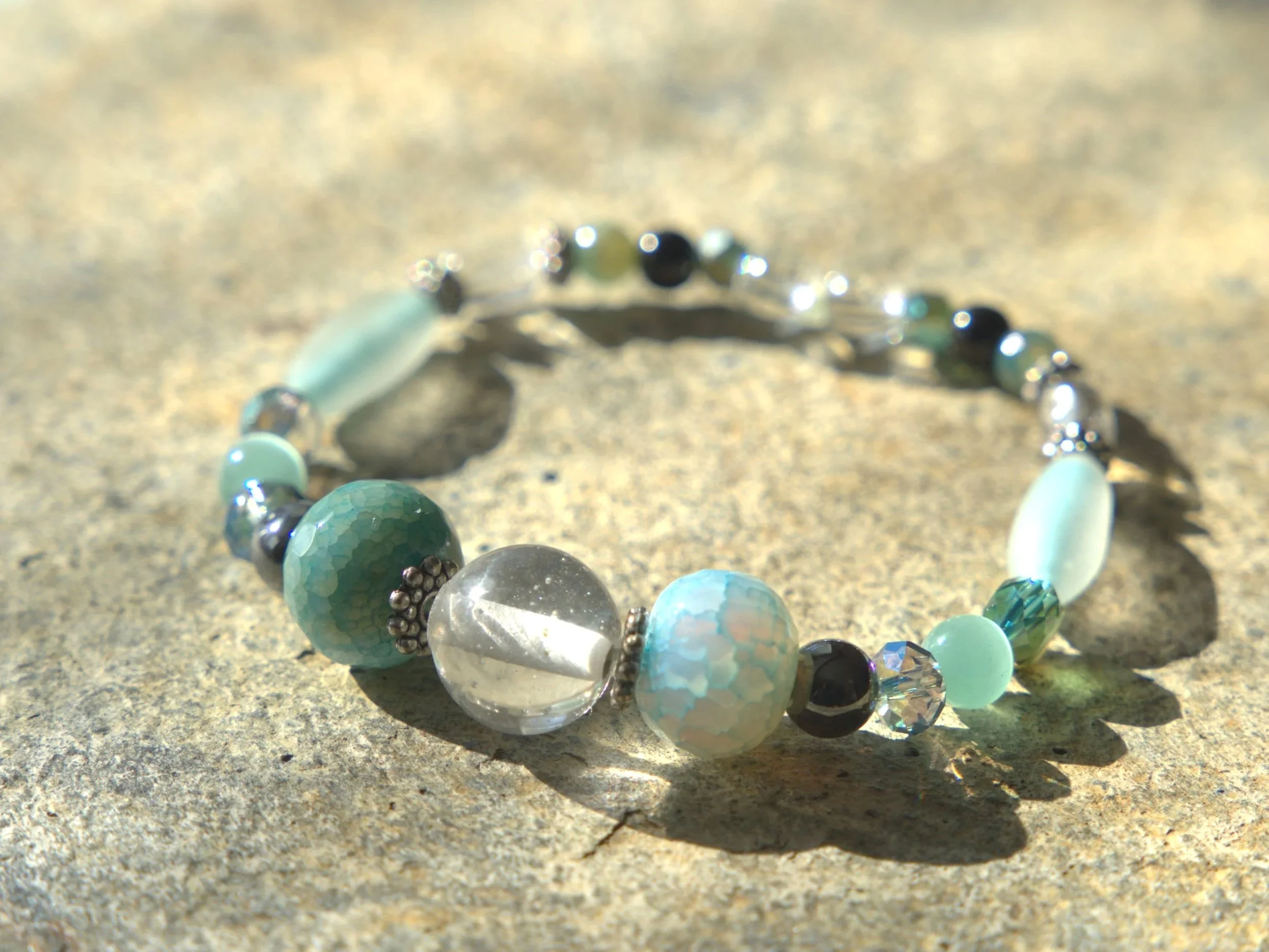 B6+Clear+Crystal+Dyed+Blue+Agate+Hematite+1.jpg