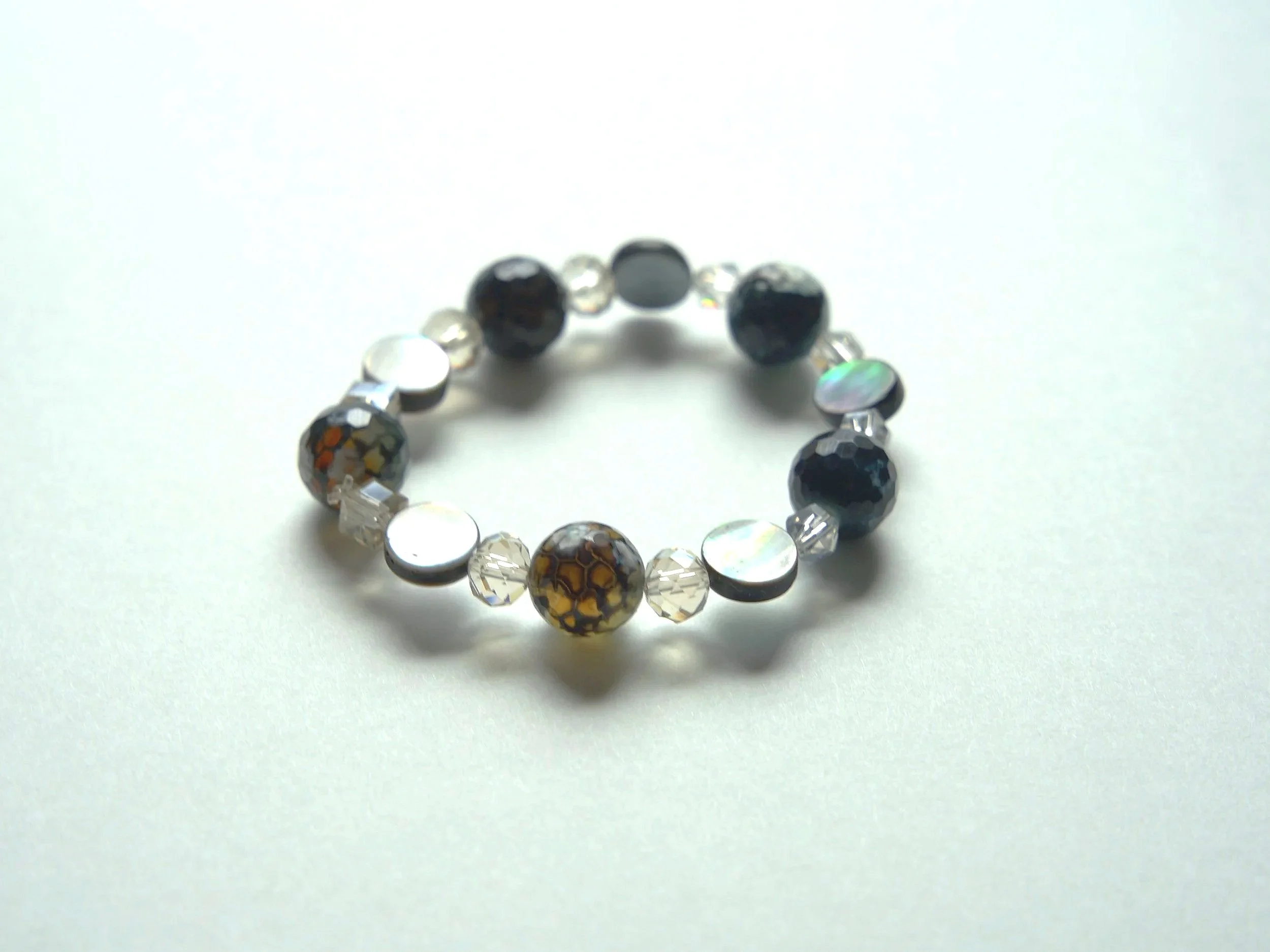 B43+Genuine+Mother+of+Pearl+Seashell+Dragon+Agate+Clear+Crystal+1.jpg