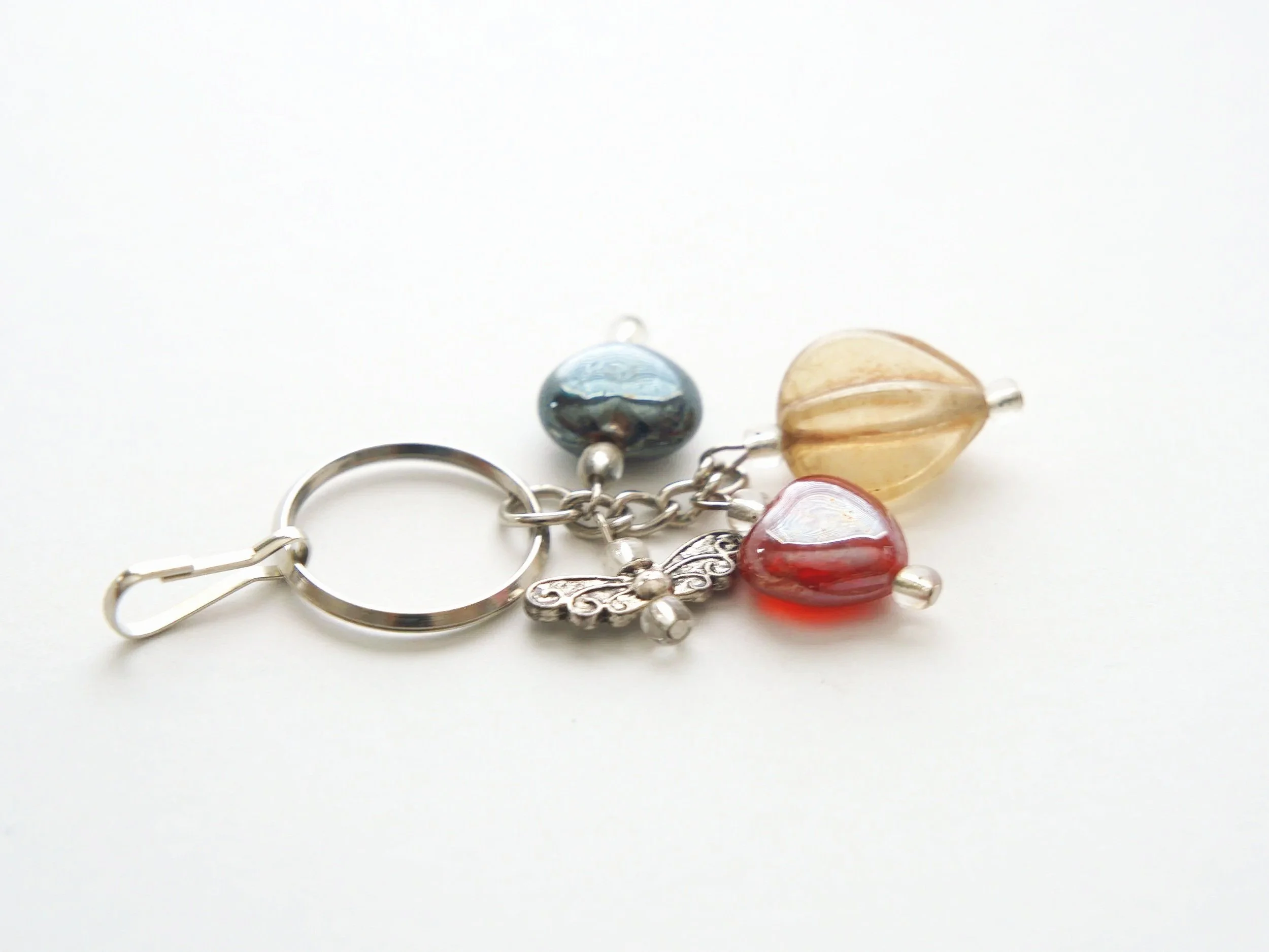 K21+Angel+Wings+Grey+Heart+Orange+Heart+Clear+Beige+1.jpg