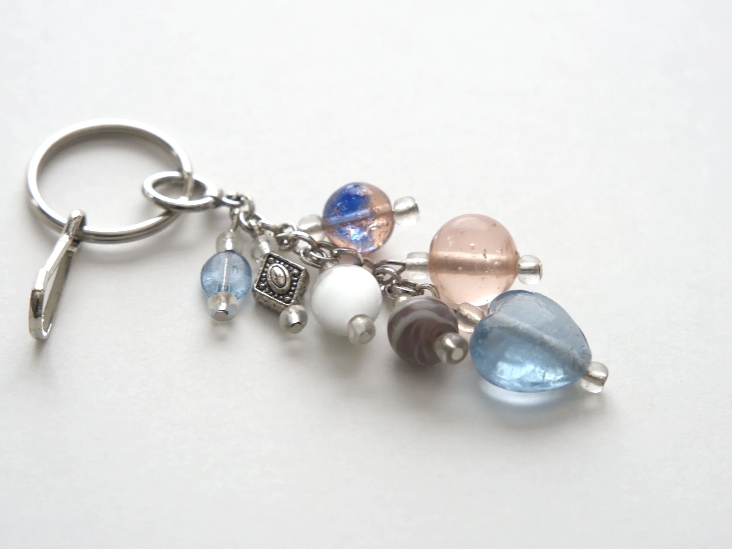 K46+Heart+Light+Blue+Antique+Silver+Diamond+Filigree+Clear+Pink+Blue+Lavendar+Swirl+White+Optic+Bead+1.jpg