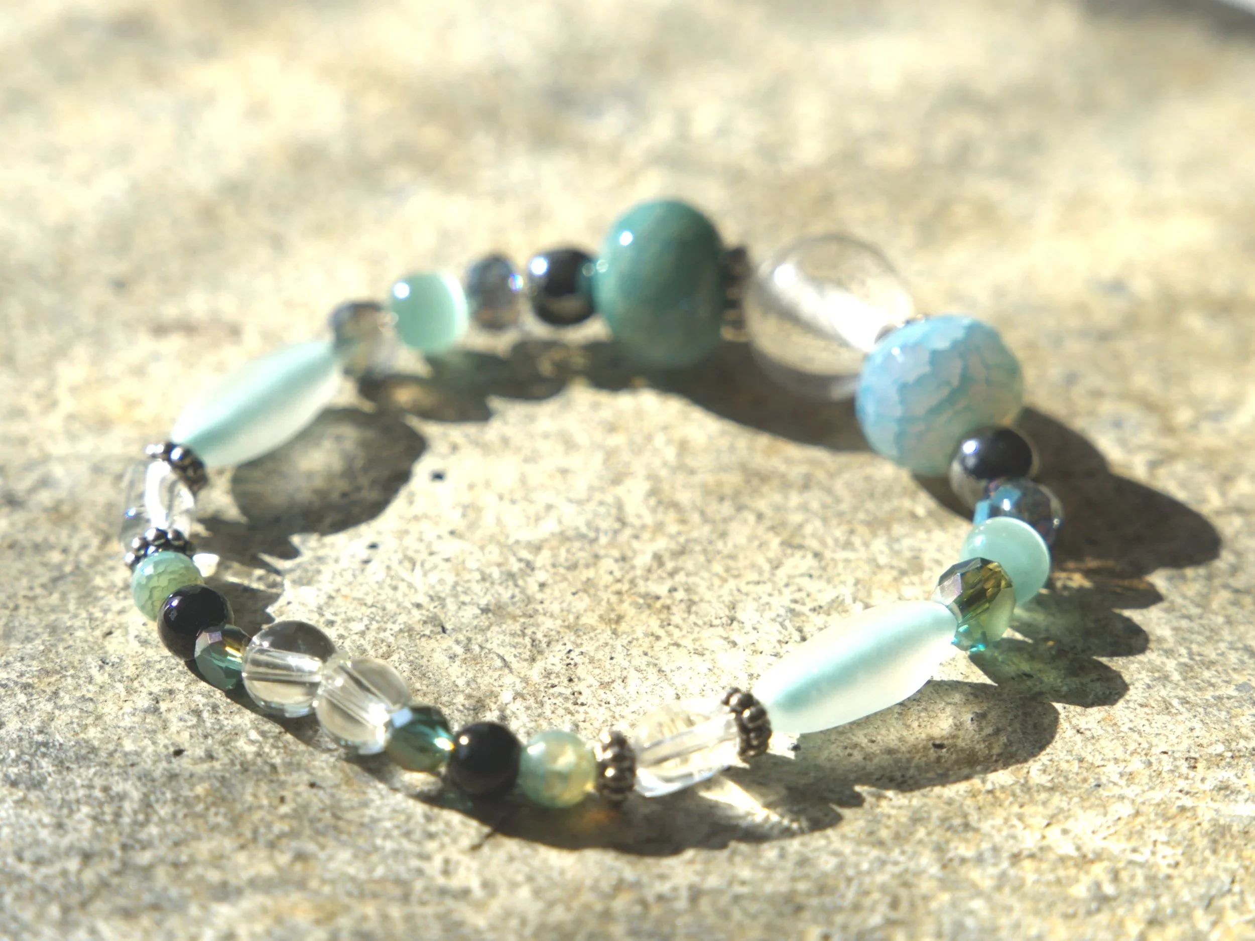 B6+Clear+Crystal+Dyed+Blue+Agate+Hematite+2.jpg