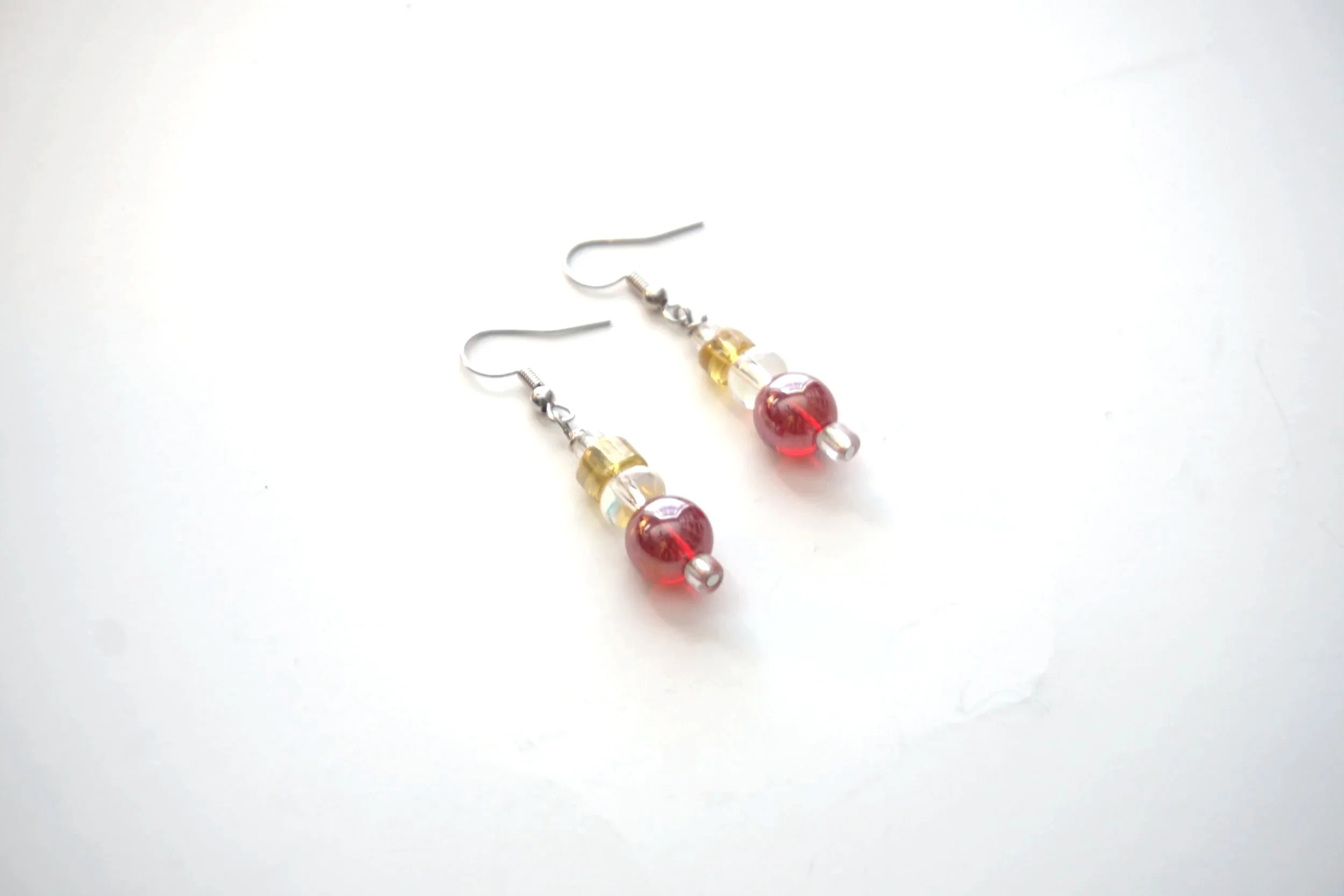 E59+Yellow+Red+Glass+Earrings+1.jpg