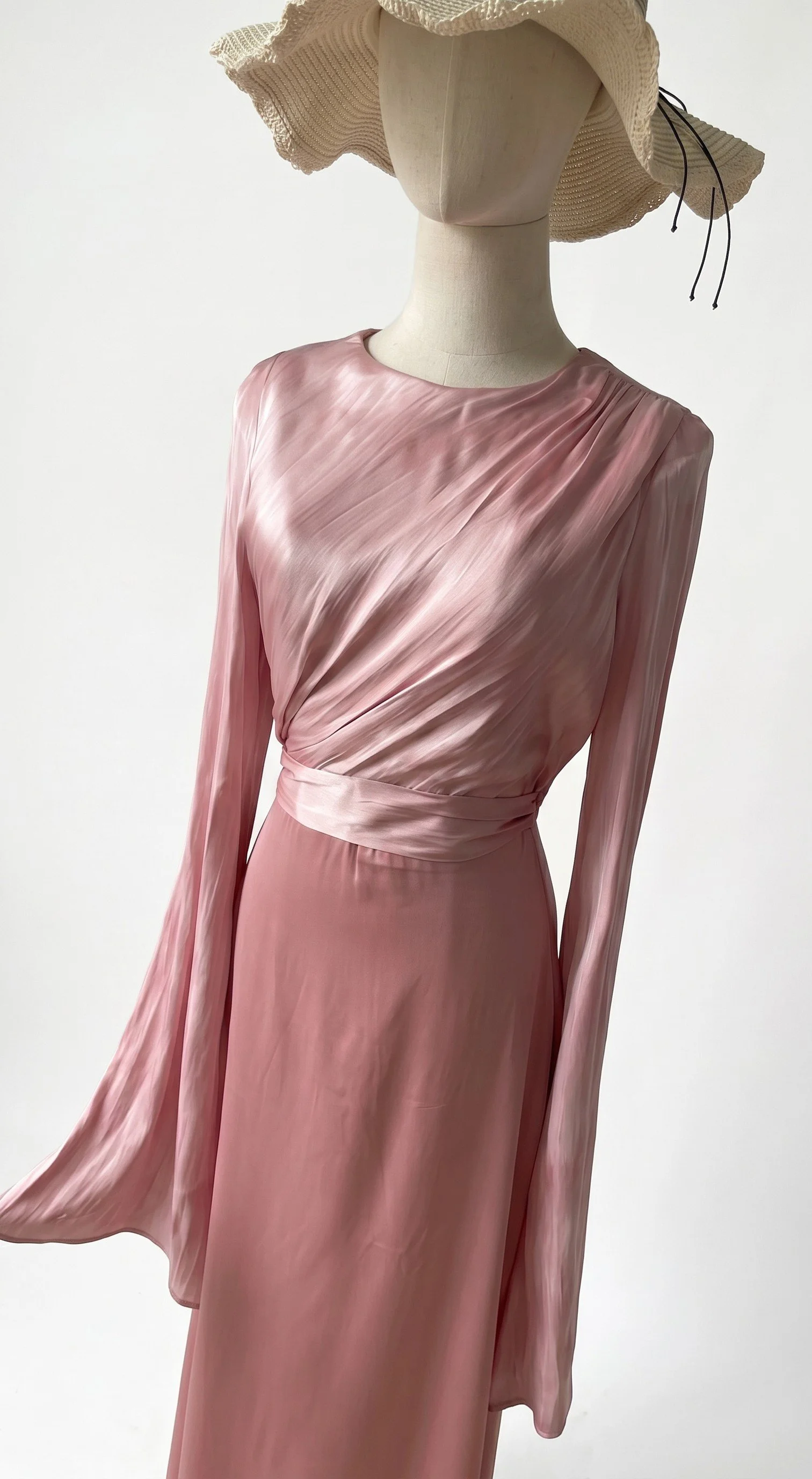The Statement Sleeve Dress_Light Pink3.jpg