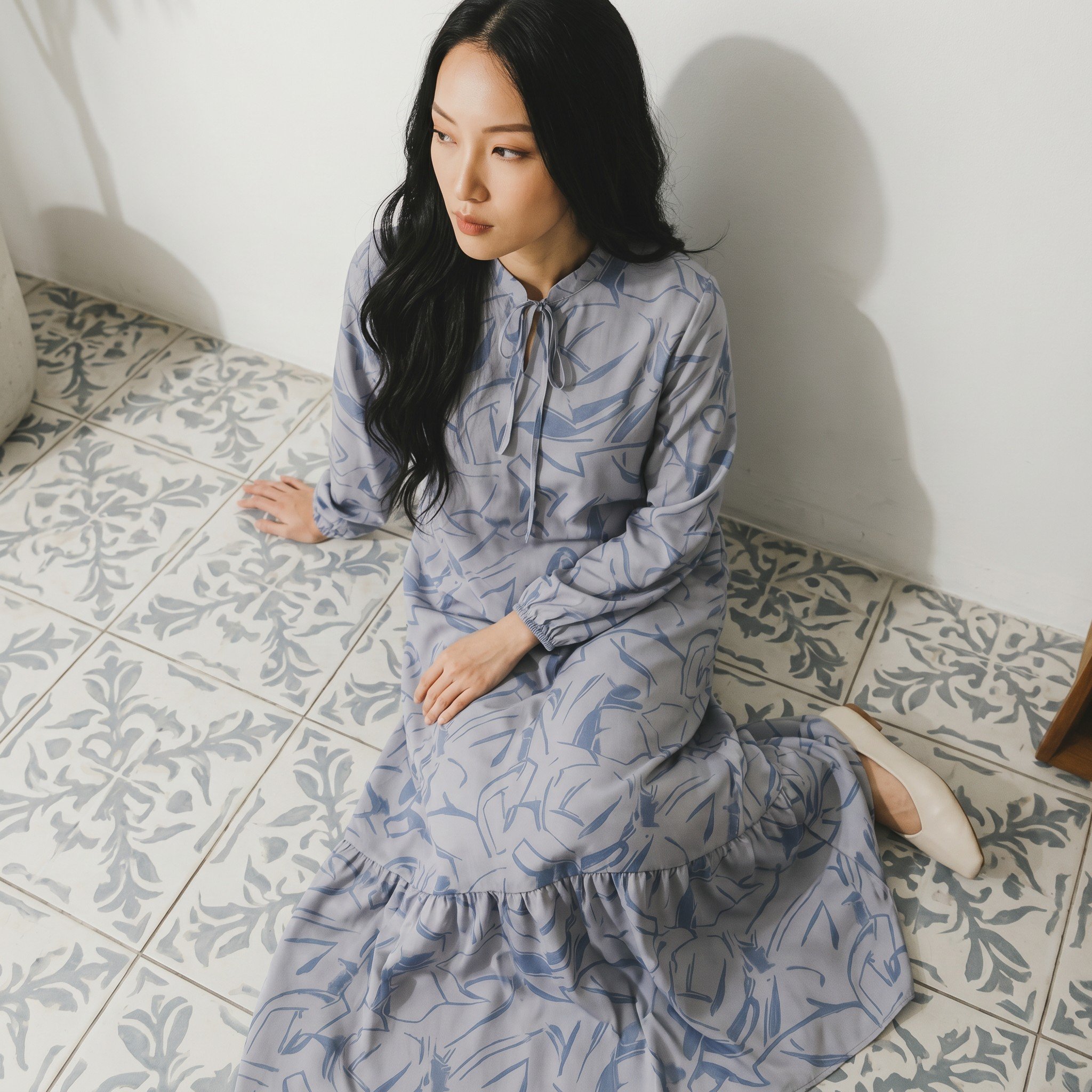The Nura Dress_B&G_Model2.jpg