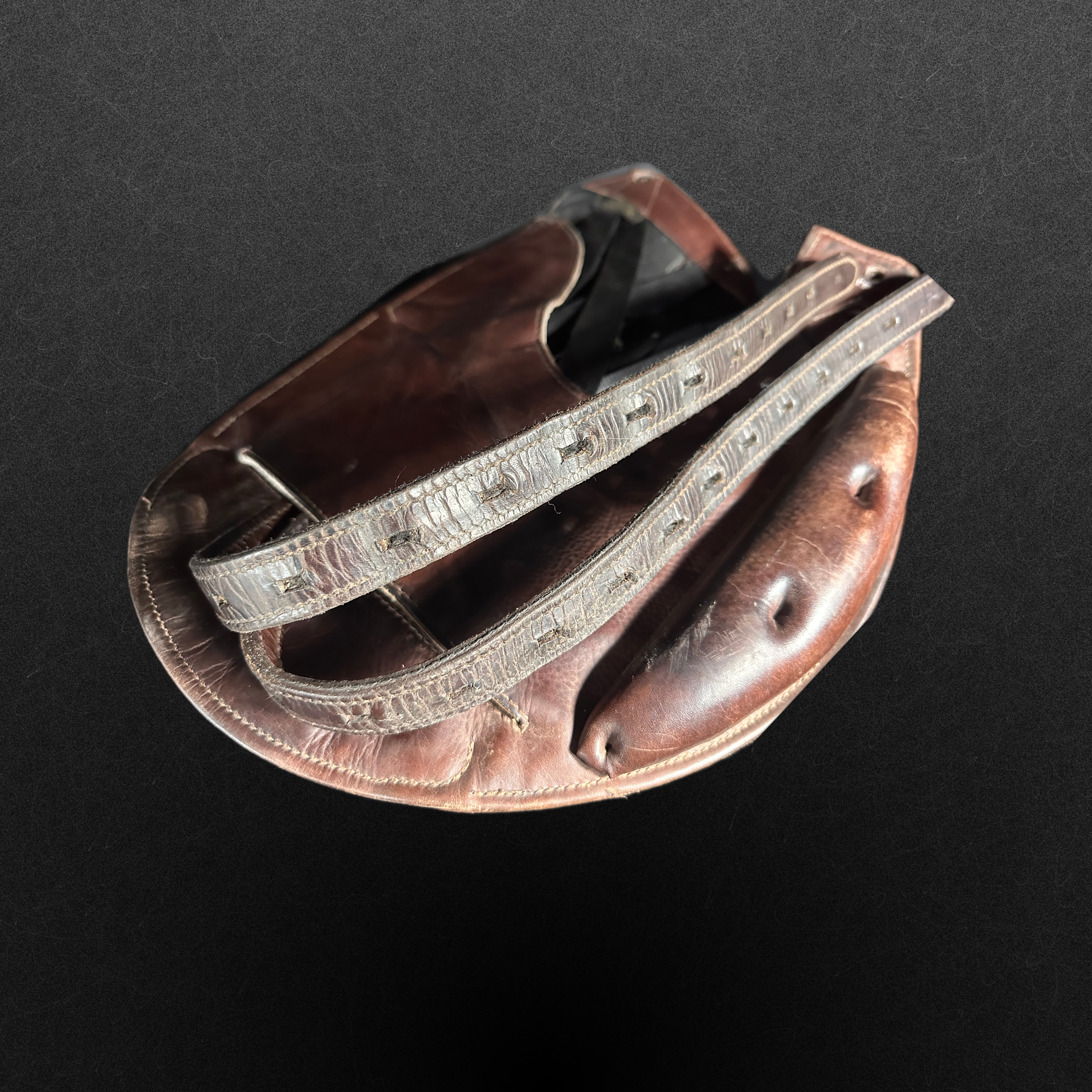 F03_leftside Girthstraps.png