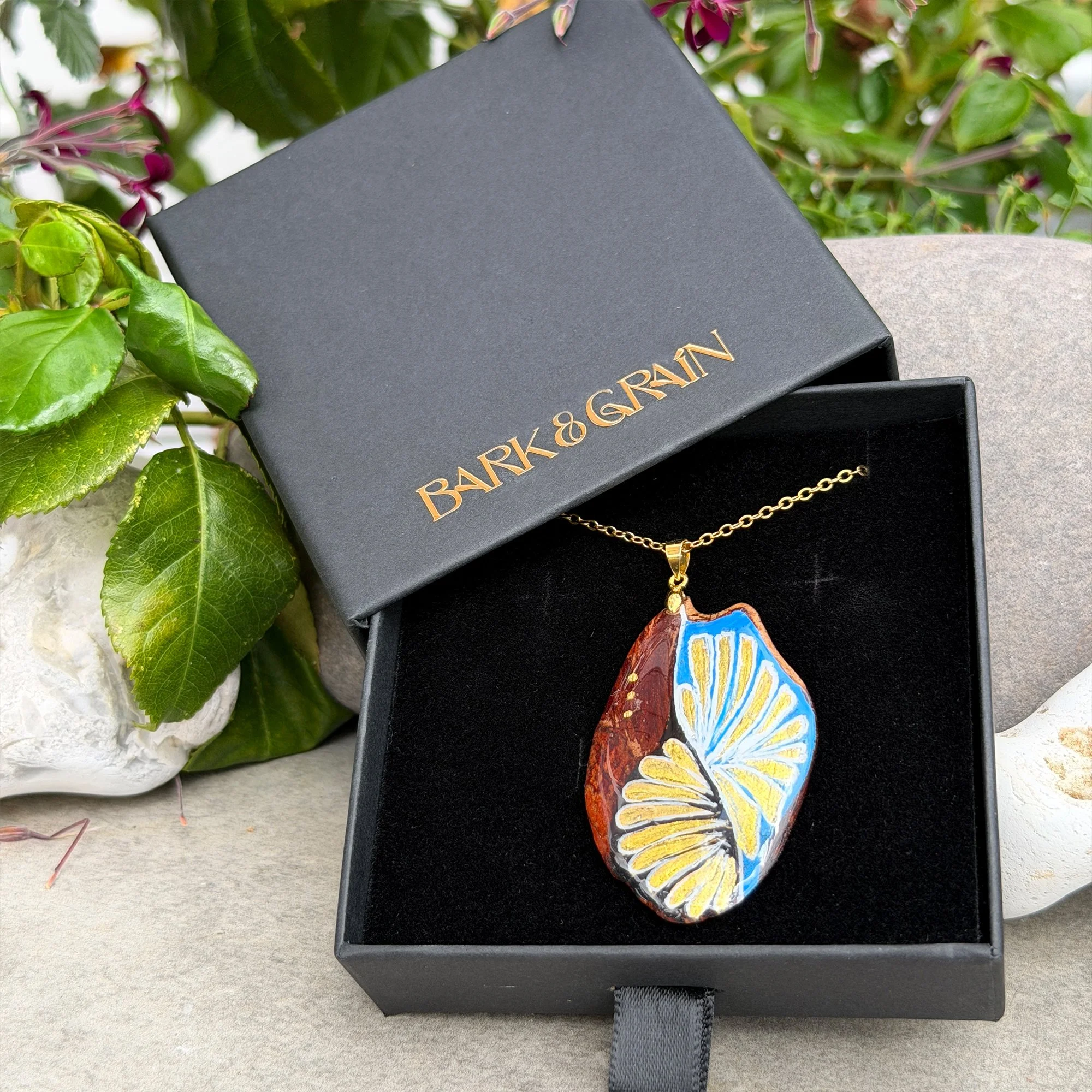 Celestrina bark pendant in black Bark & Grain jewellery box with branding