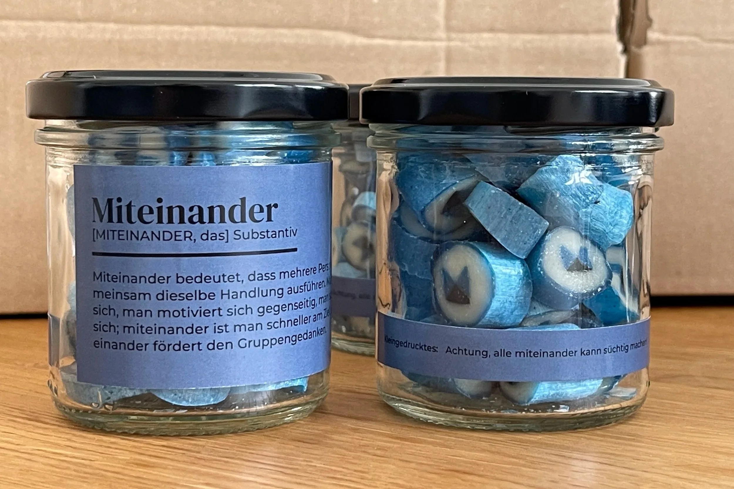 sandra-dimo-markengestaltung-give-away-rockbonbons-miteinander.jpg