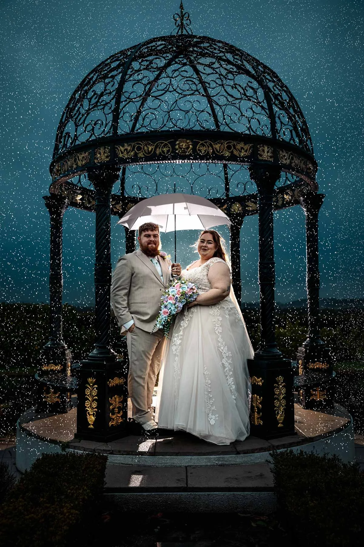wedding photo in the rain
