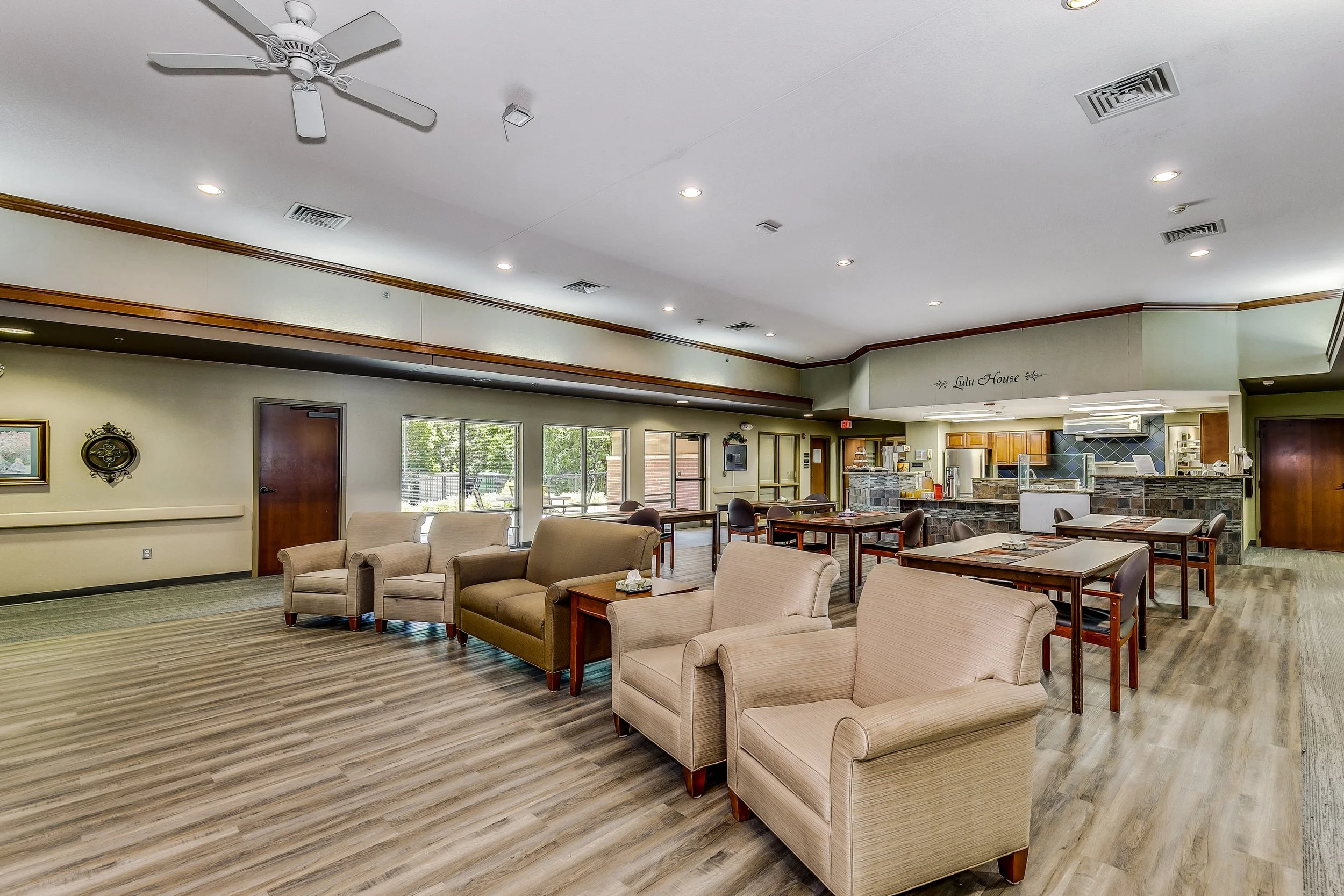 639 S Maize Ct-9.jpg