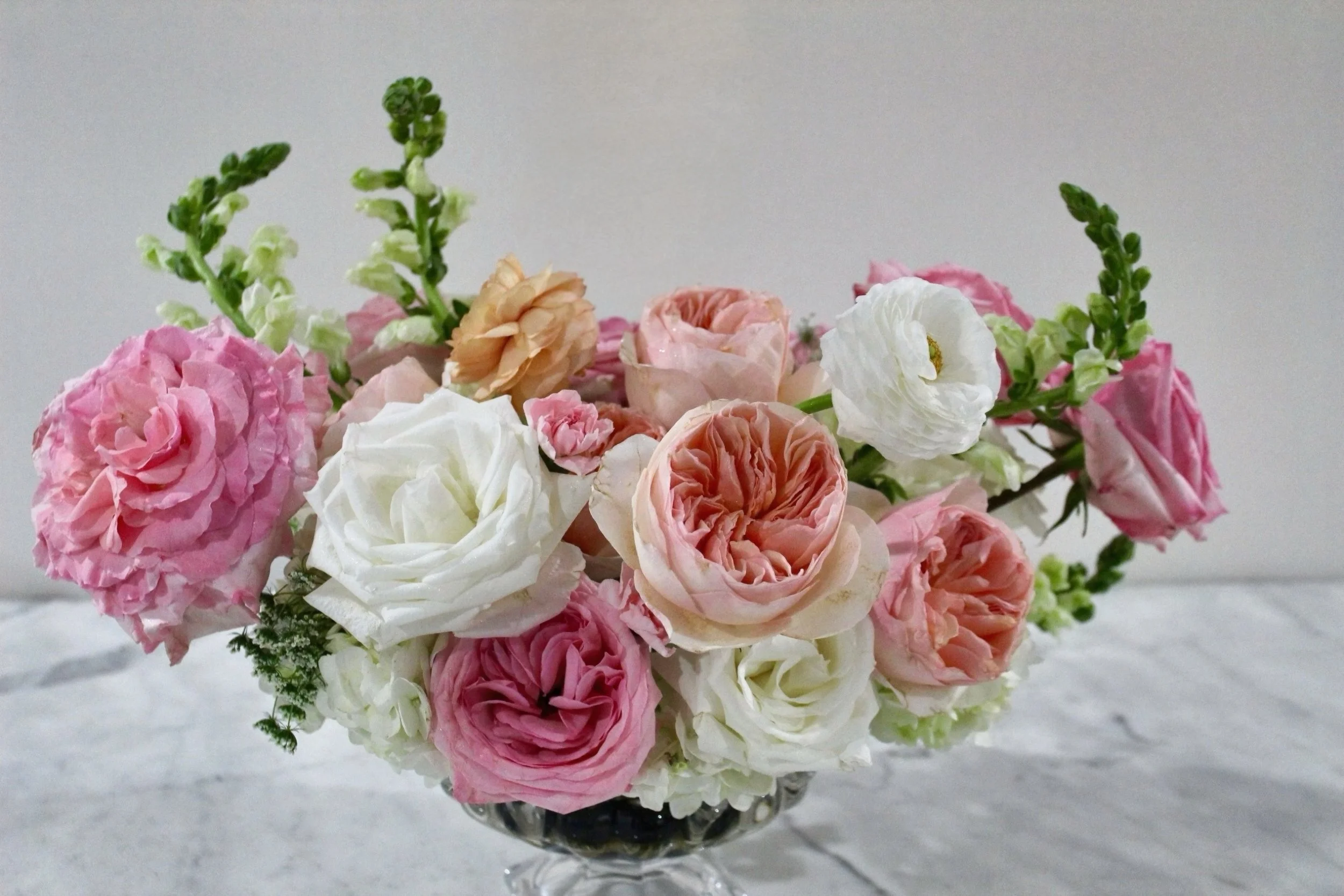 Sneak peek!

#virginiaflorist #williamsburgflorist #virginabeachflorist #norfolkflorist #floralinspiration