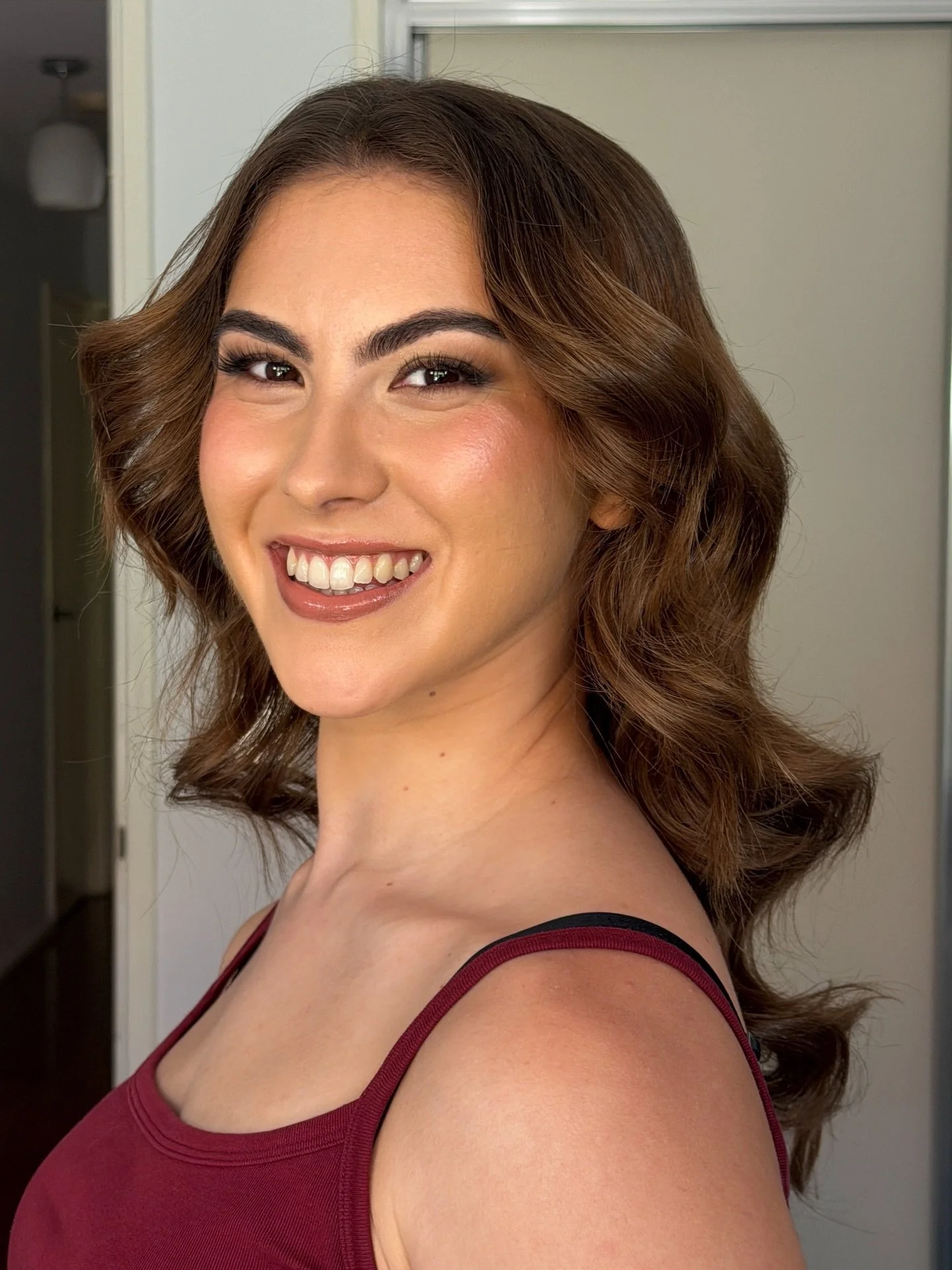 Glam for wedding guests, Julia and April! Amplifying their natural beauty to suit their personal styles 🫶🏻 
..
.
#perthmakeup #perthhairstylist #perthhairandmakeup #eventmakeup #softglam